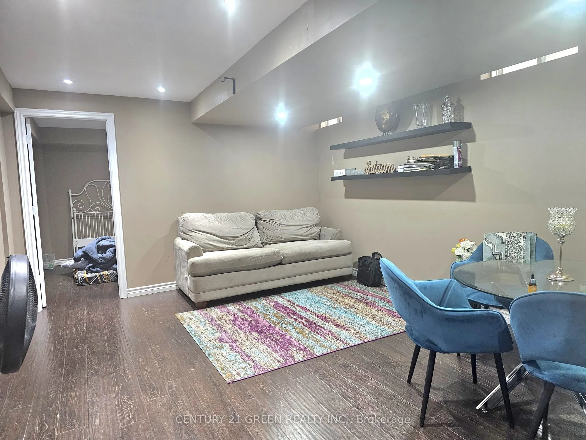 156 Holmes Crescent, #Bsmt