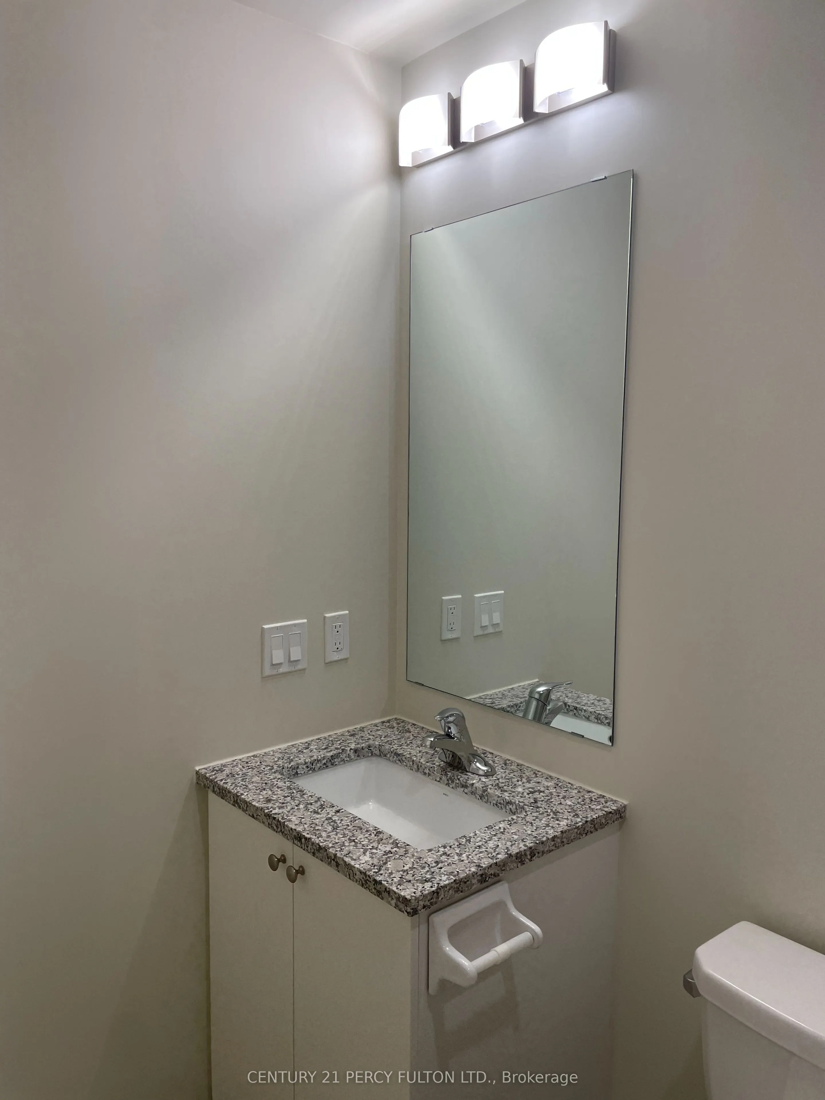 38 Annie Craig Drive, #812