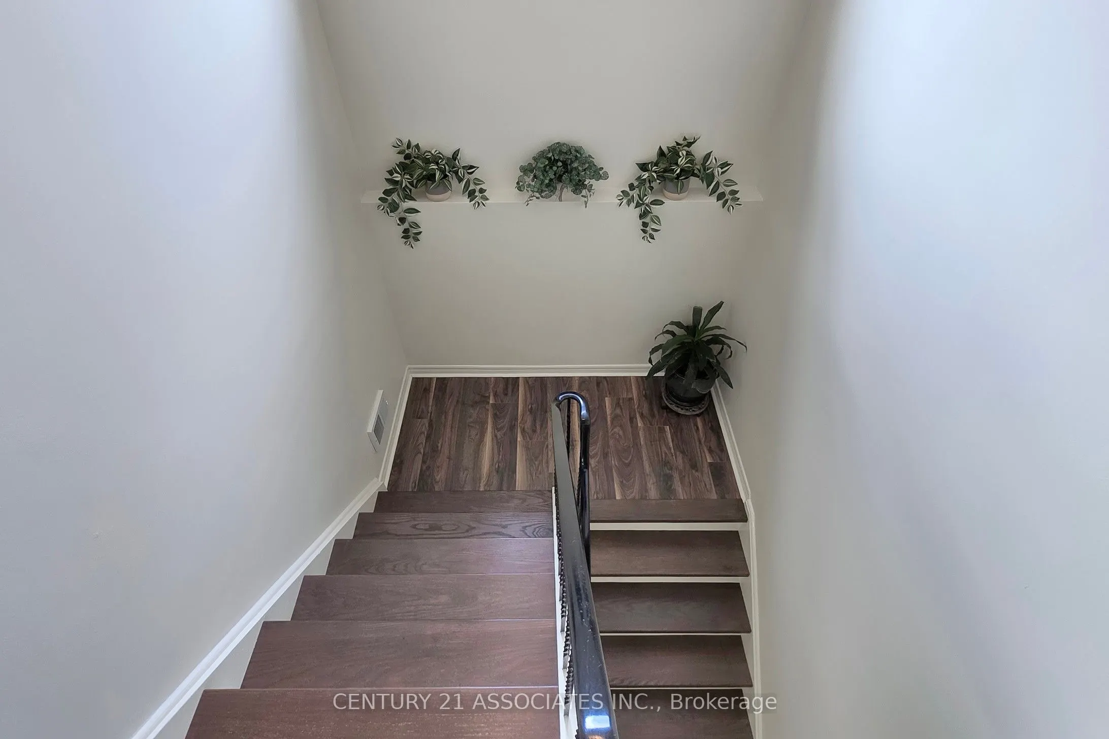 1616 Haig Boulevard, #47