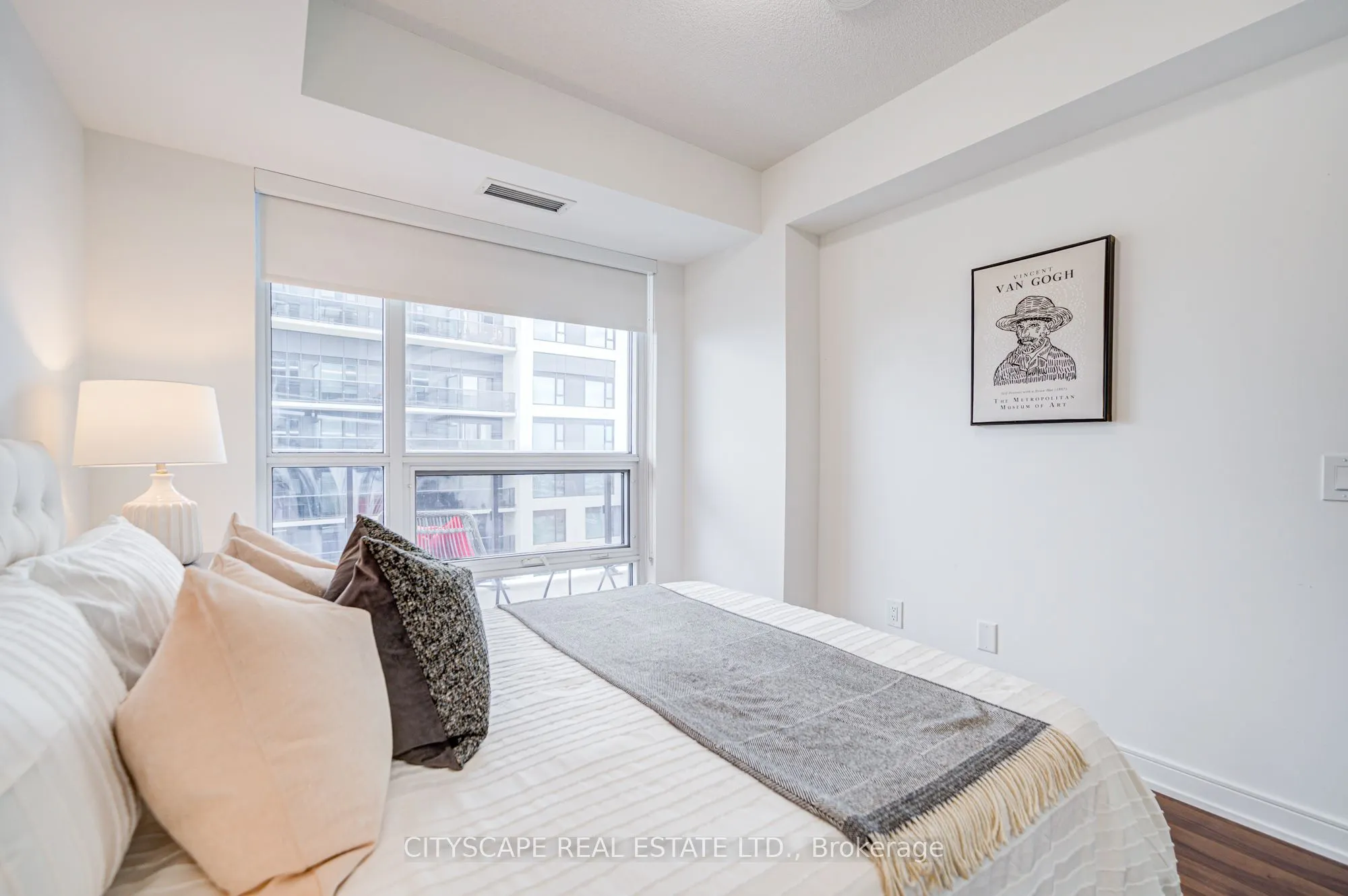 30 Samuel Wood Way, #1805