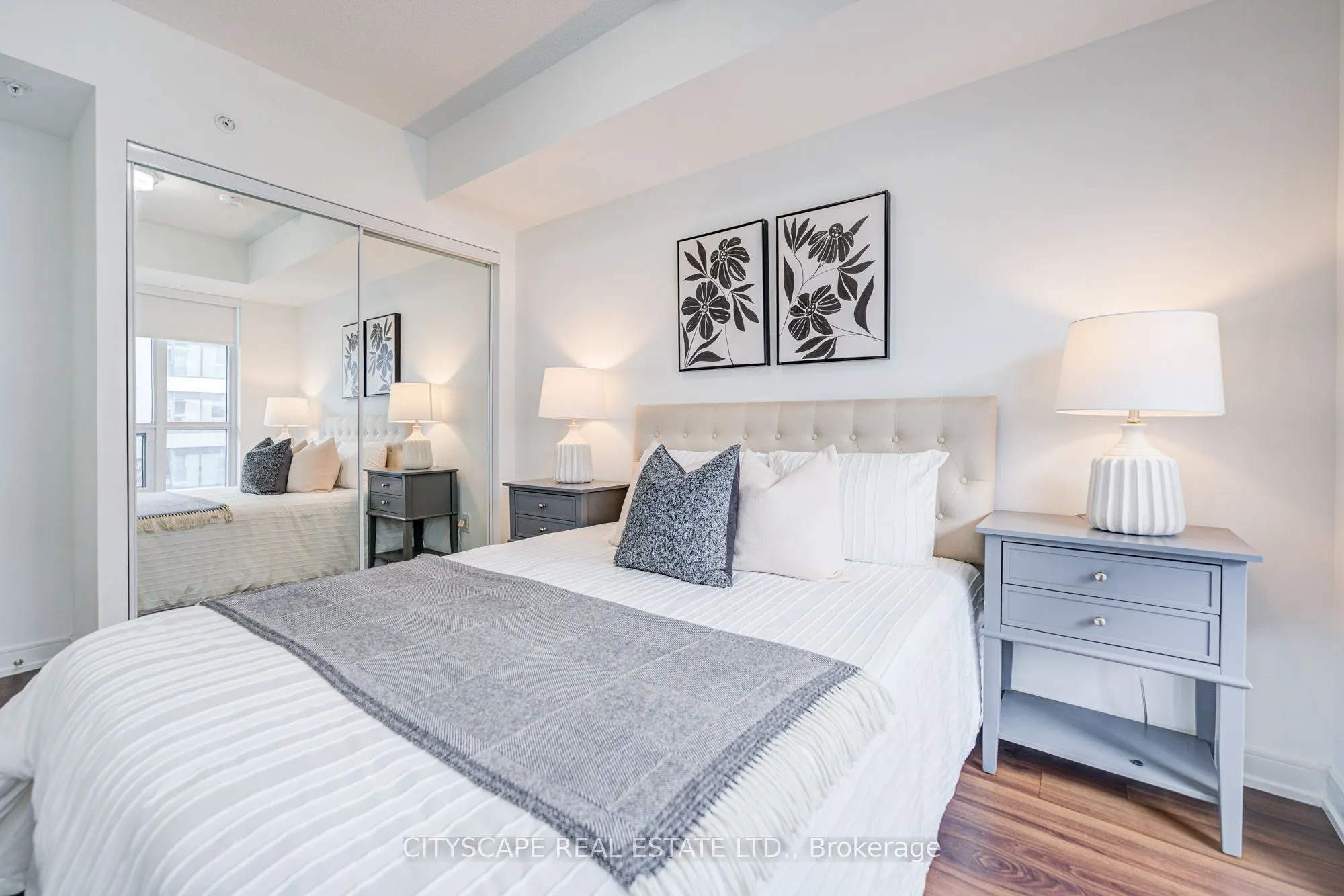 30 Samuel Wood Way, #1805