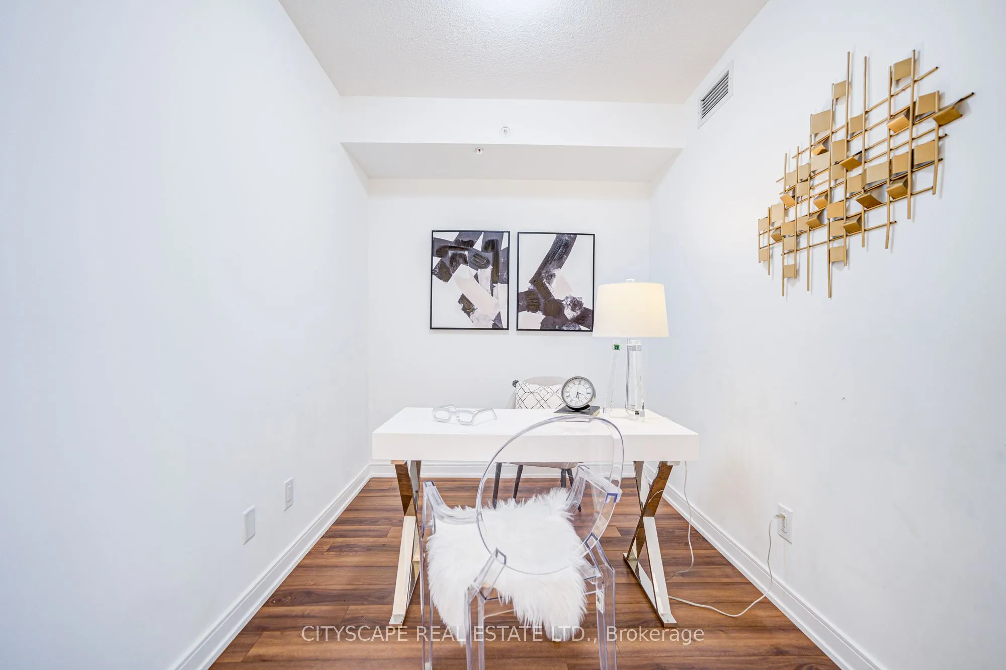 30 Samuel Wood Way, #1805