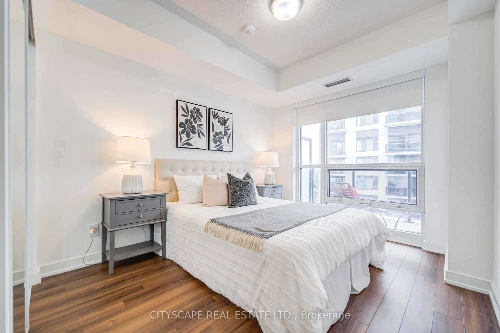 30 Samuel Wood Way, #1805