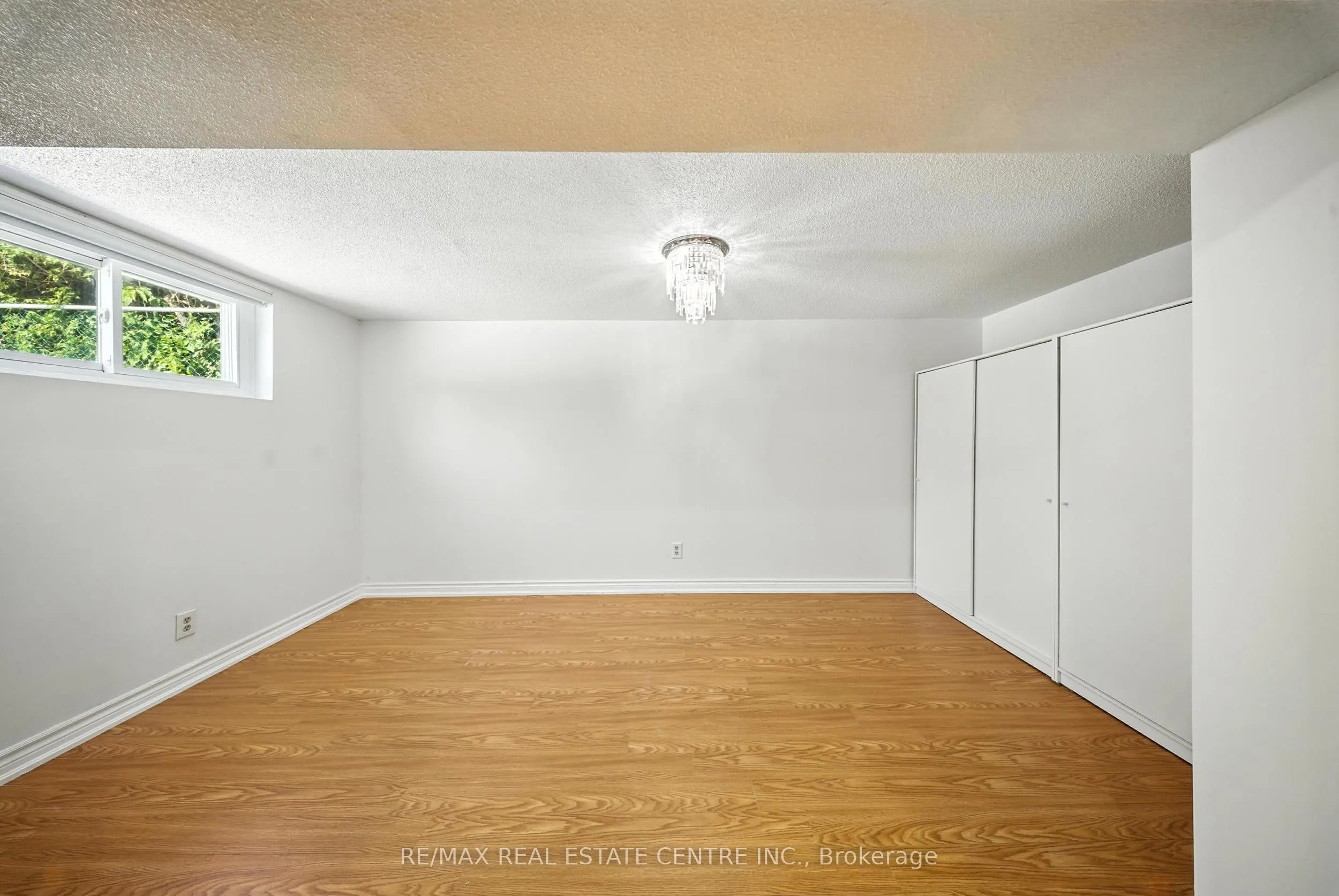 764 Eaglemount Crescent