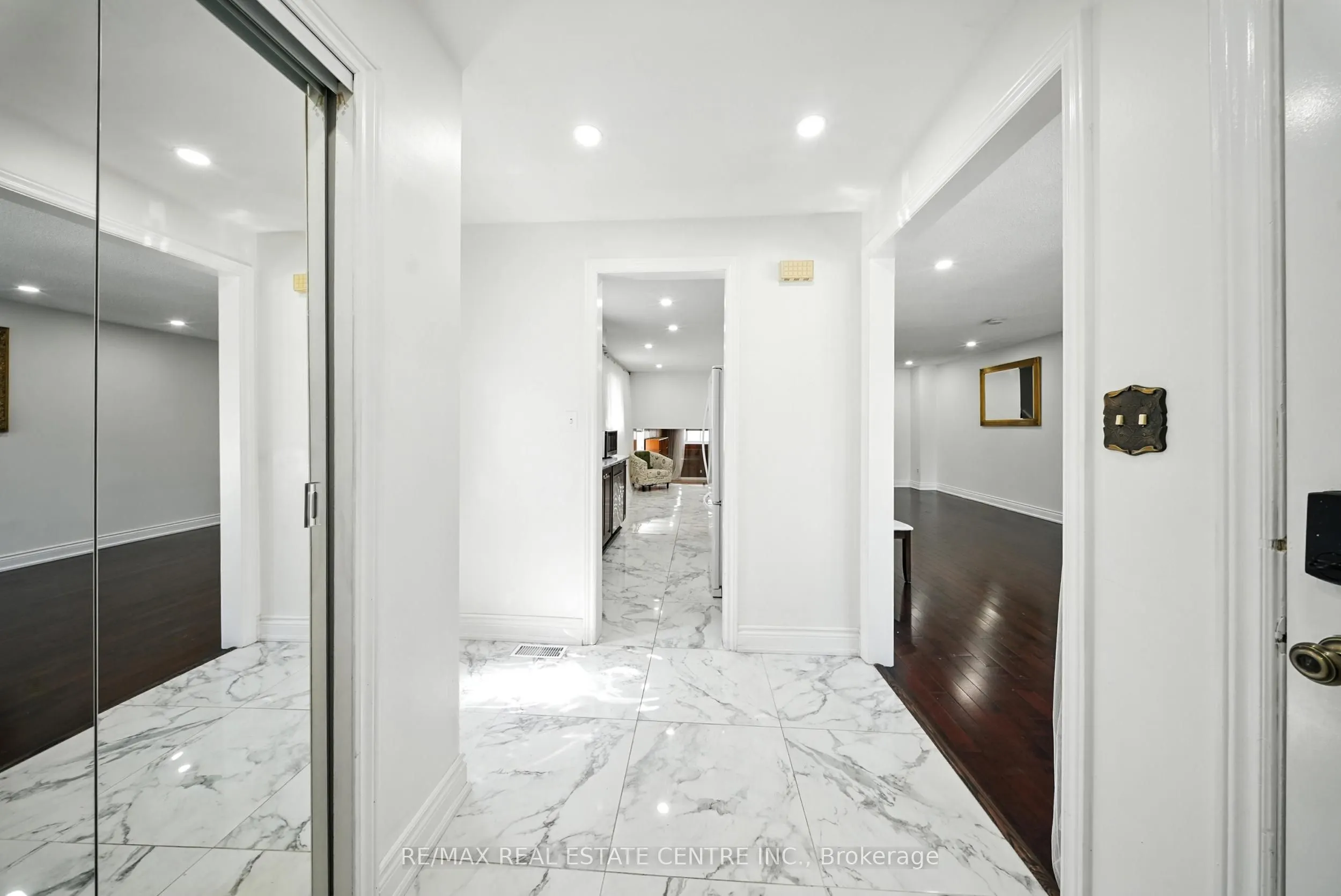 764 Eaglemount Crescent