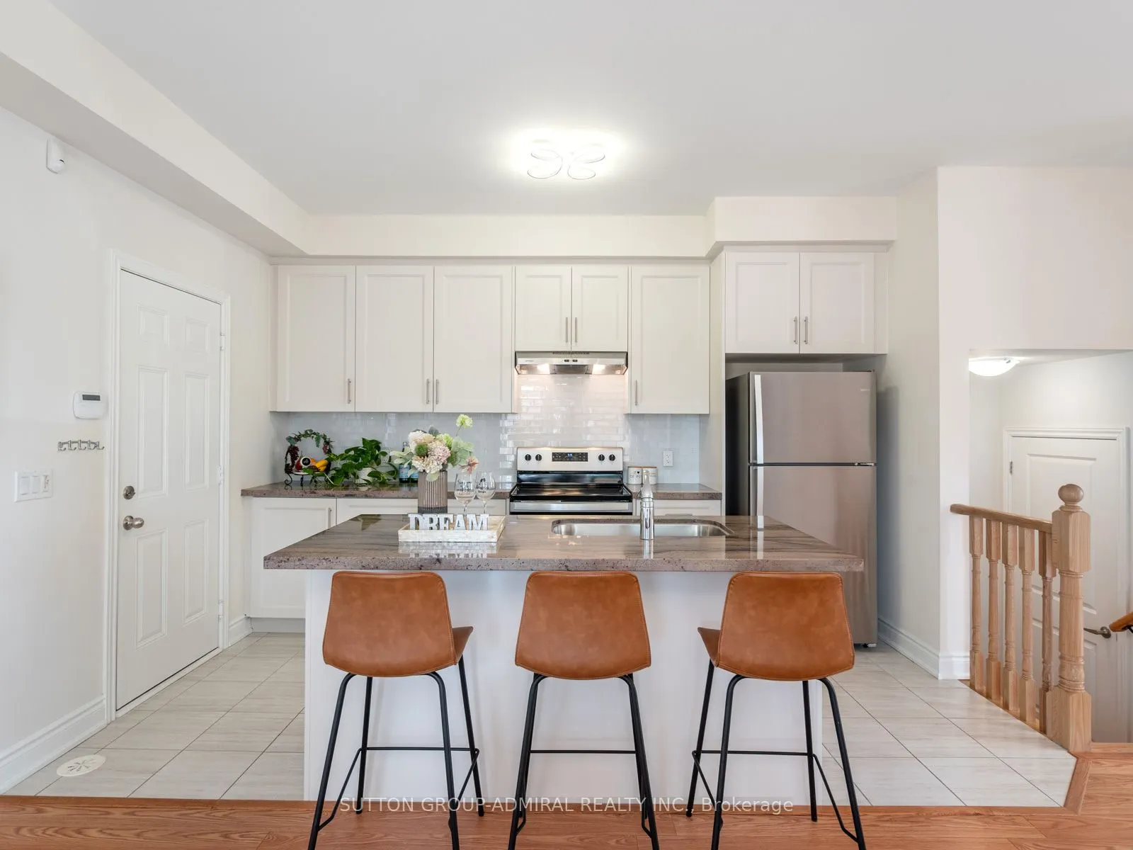 23 Tarmola Park Court