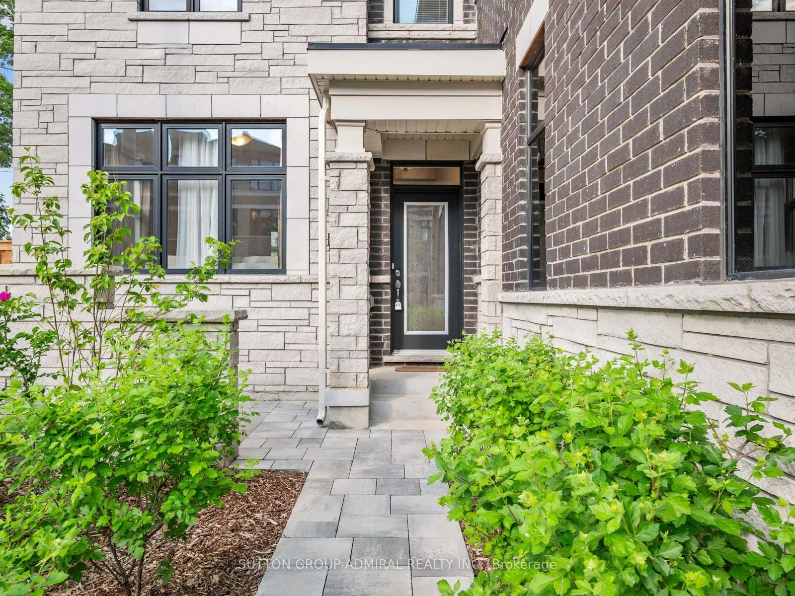 23 Tarmola Park Court