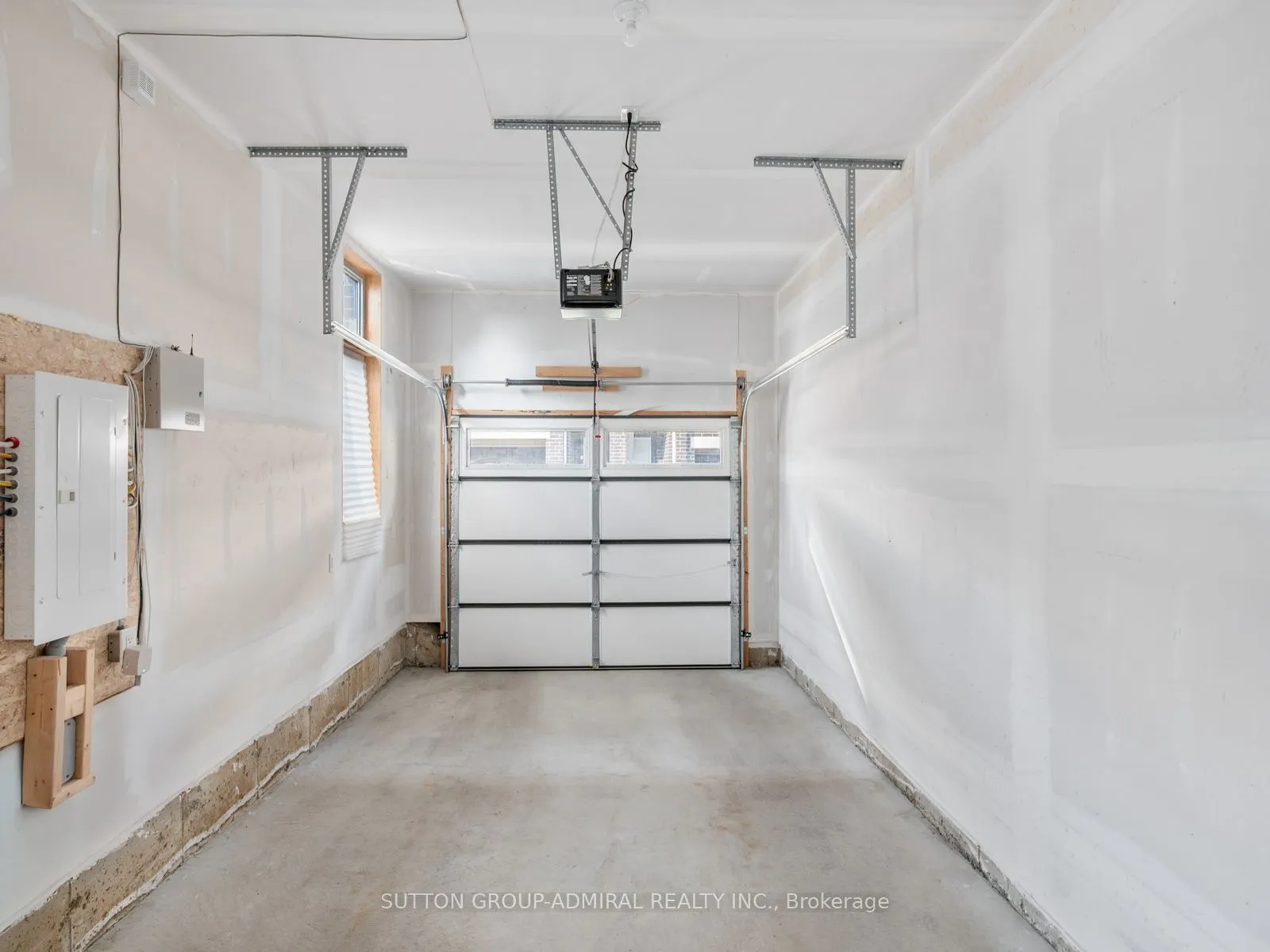 23 Tarmola Park Court
