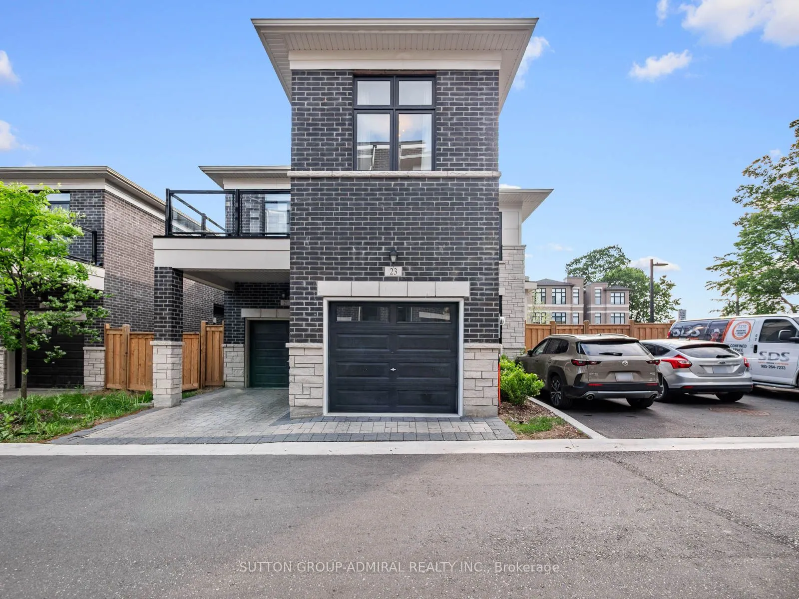 23 Tarmola Park Court