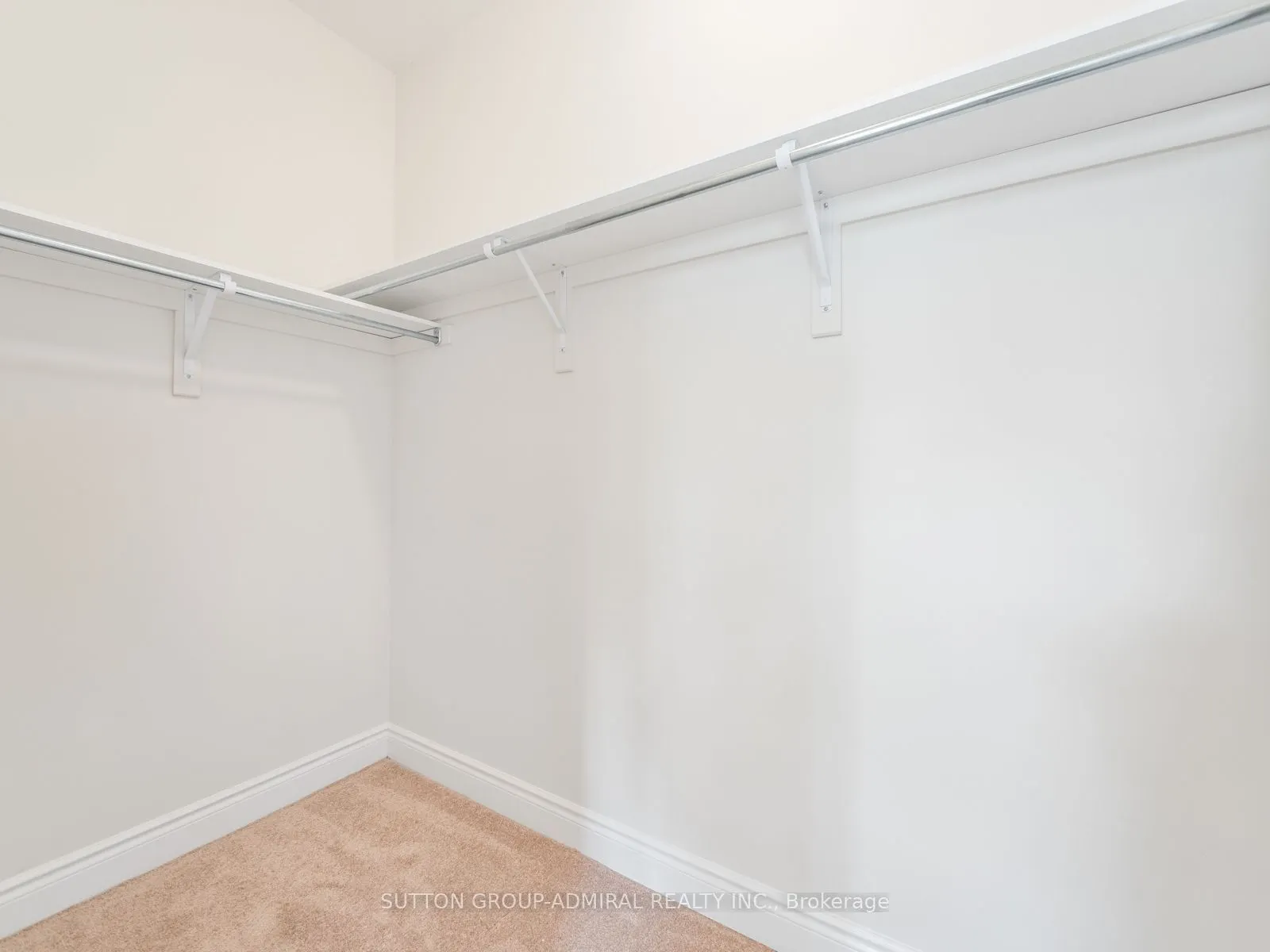 23 Tarmola Park Court