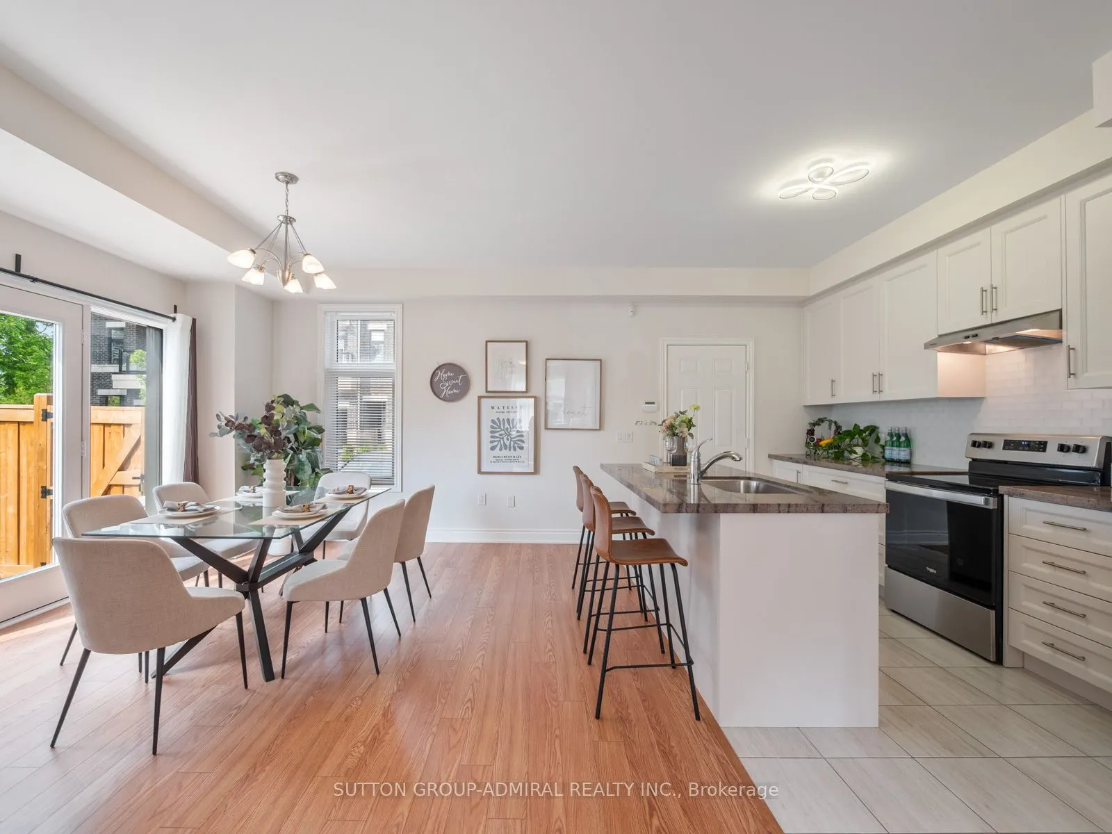 23 Tarmola Park Court