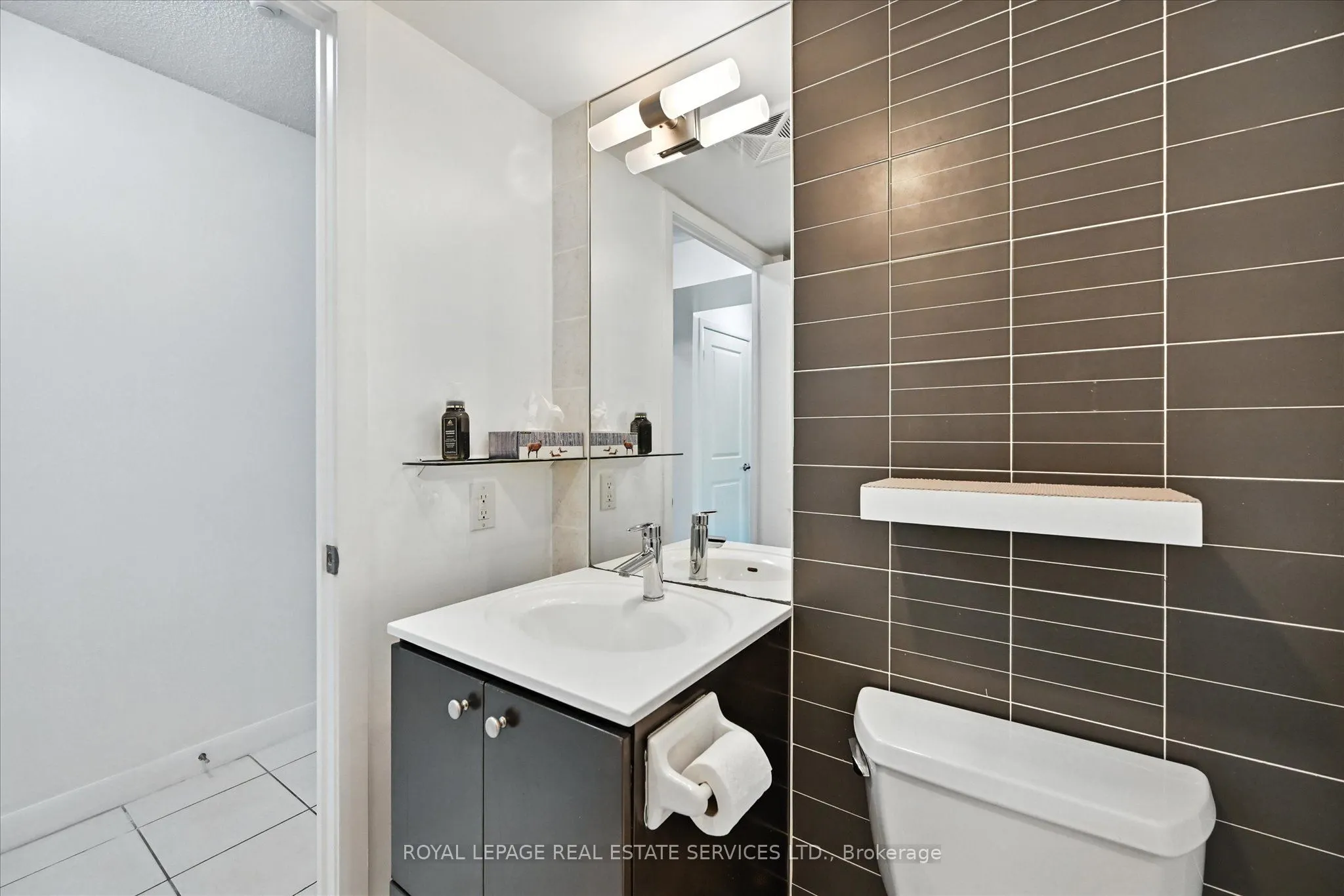 235 Sherway Gardens Road, #1511