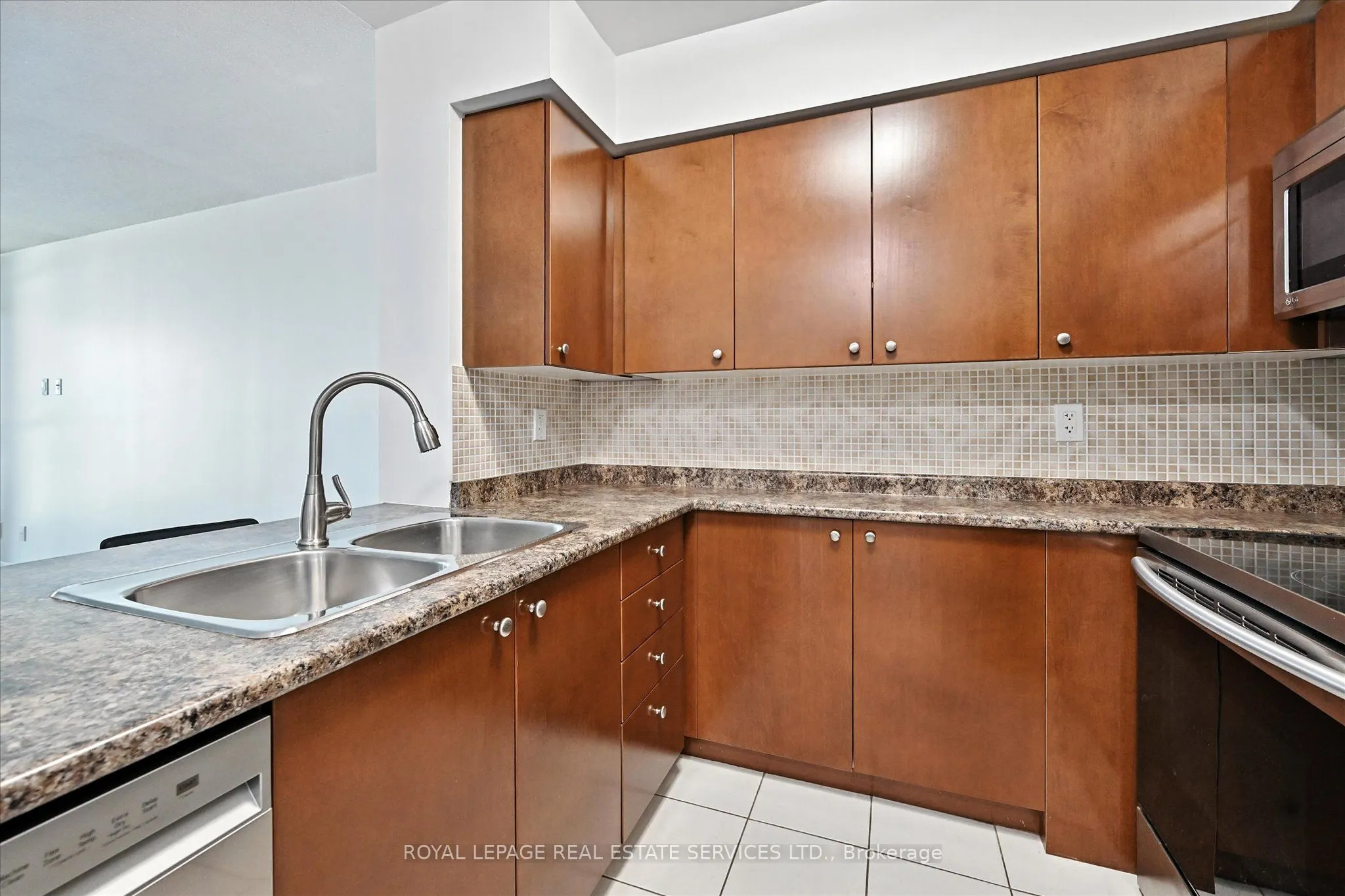 235 Sherway Gardens Road, #1511