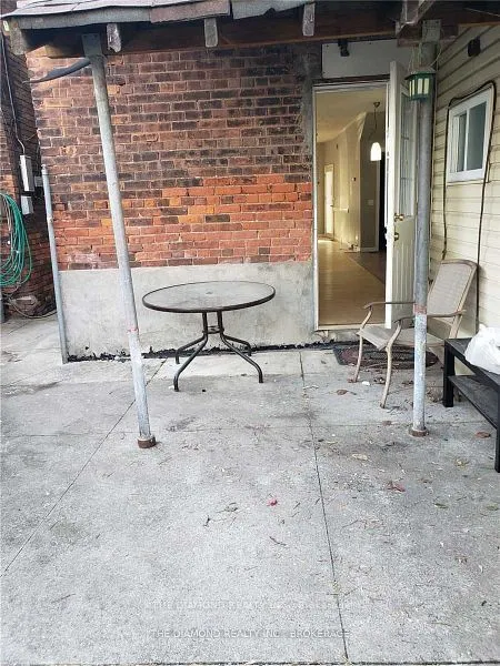 1986 Davenport Road, #Main Floor