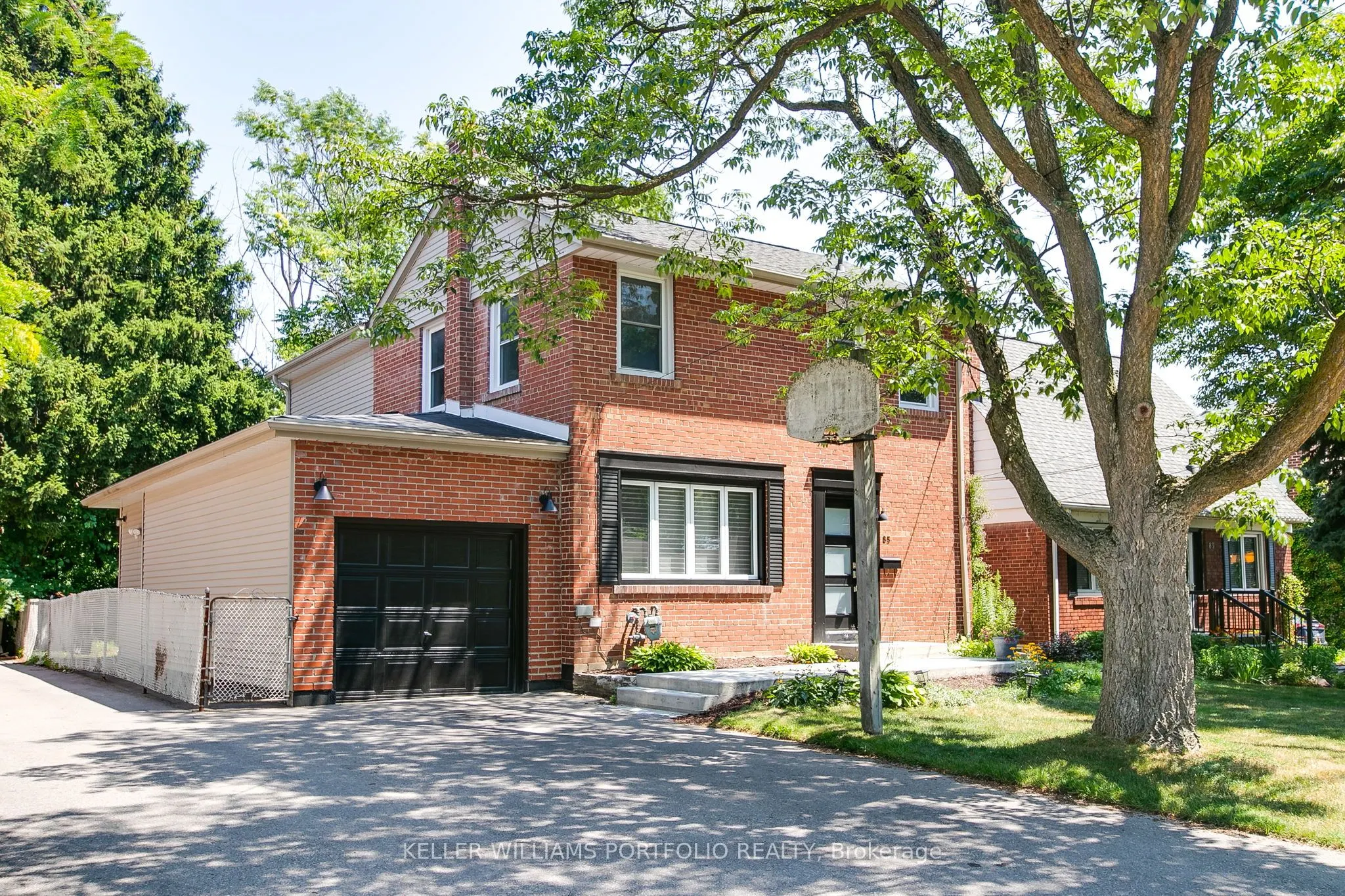 85 Ashbourne Drive