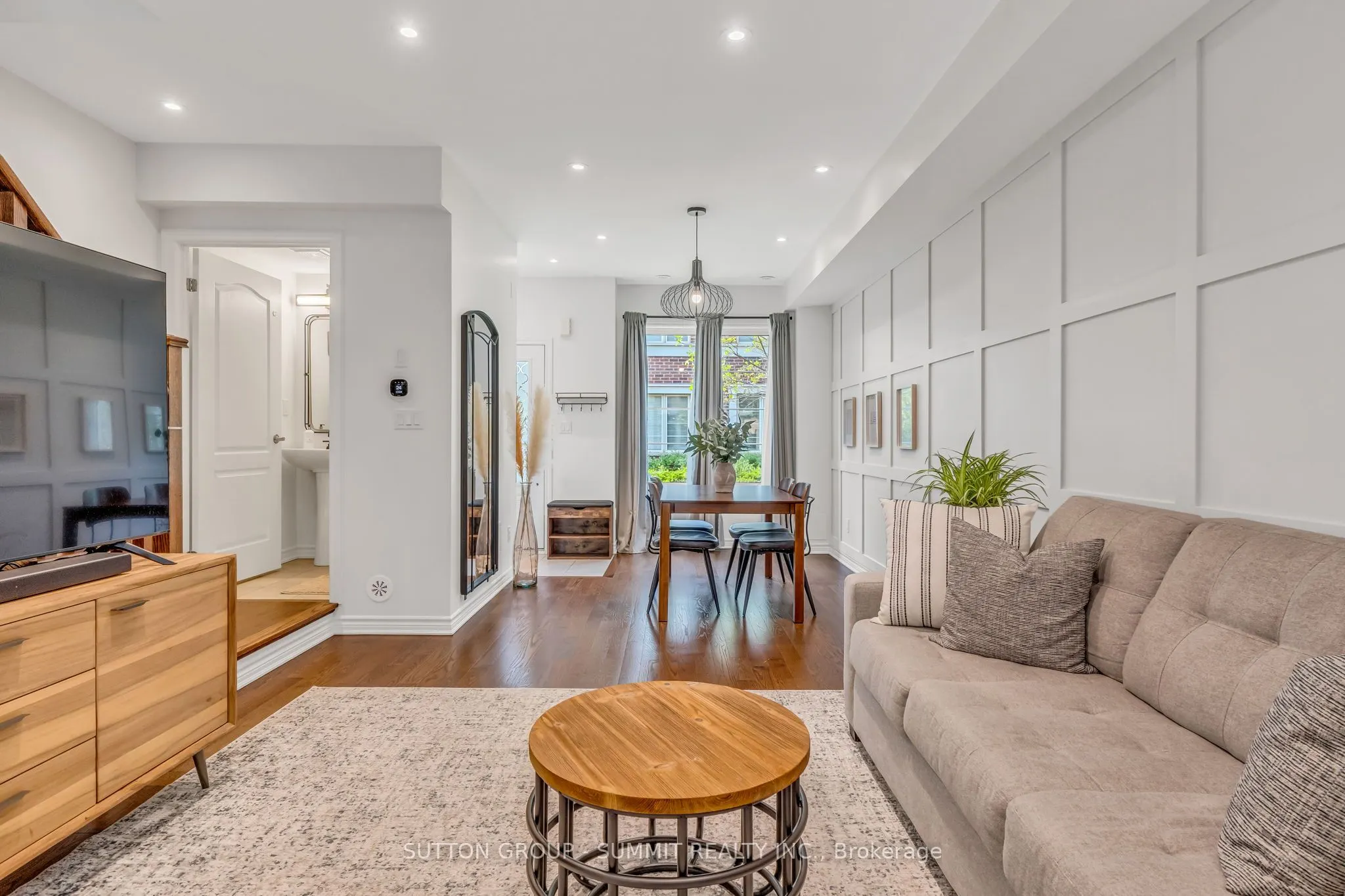 636 Evans Avenue S, #53