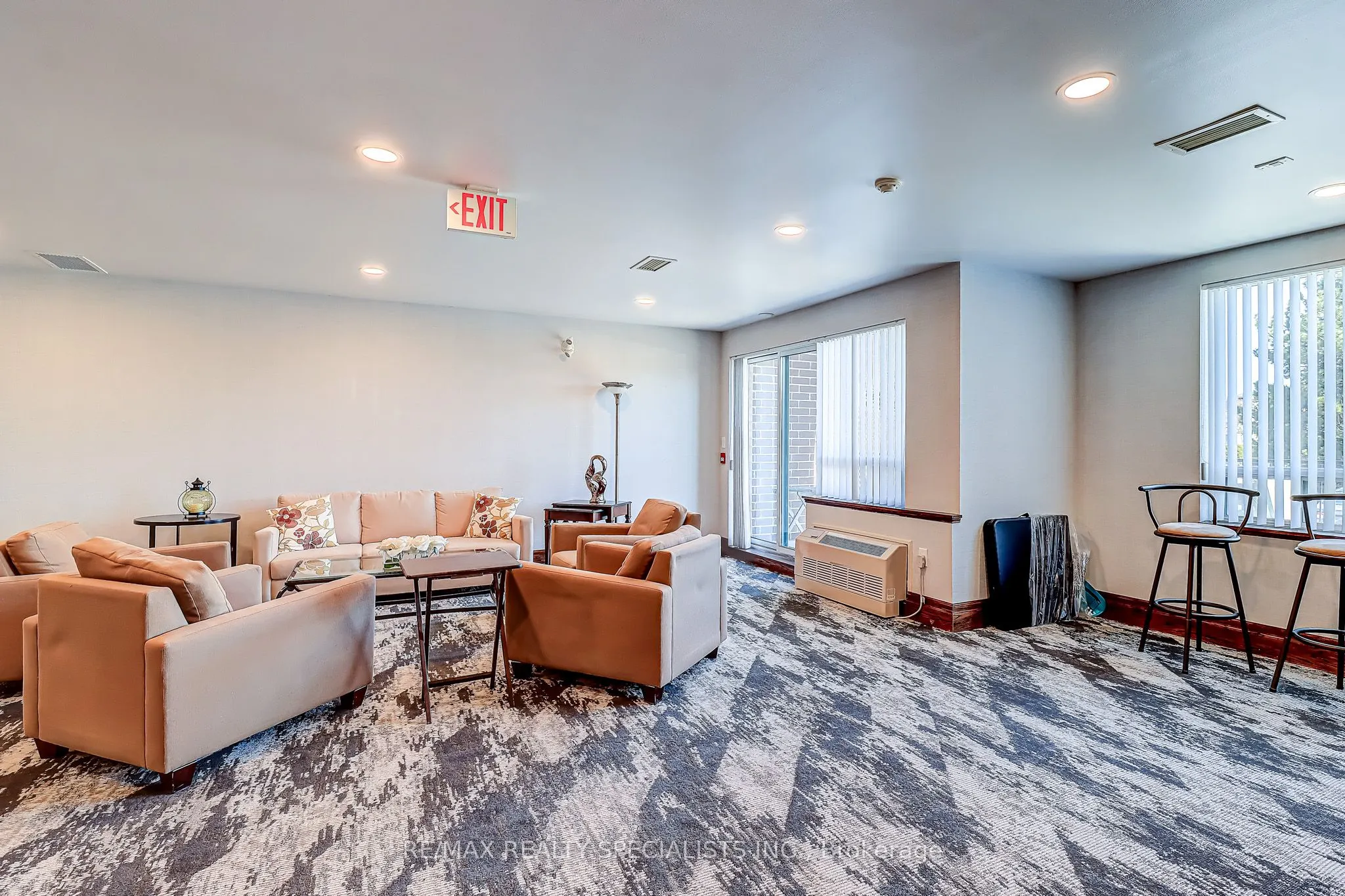 55 Via Rosedale, #201