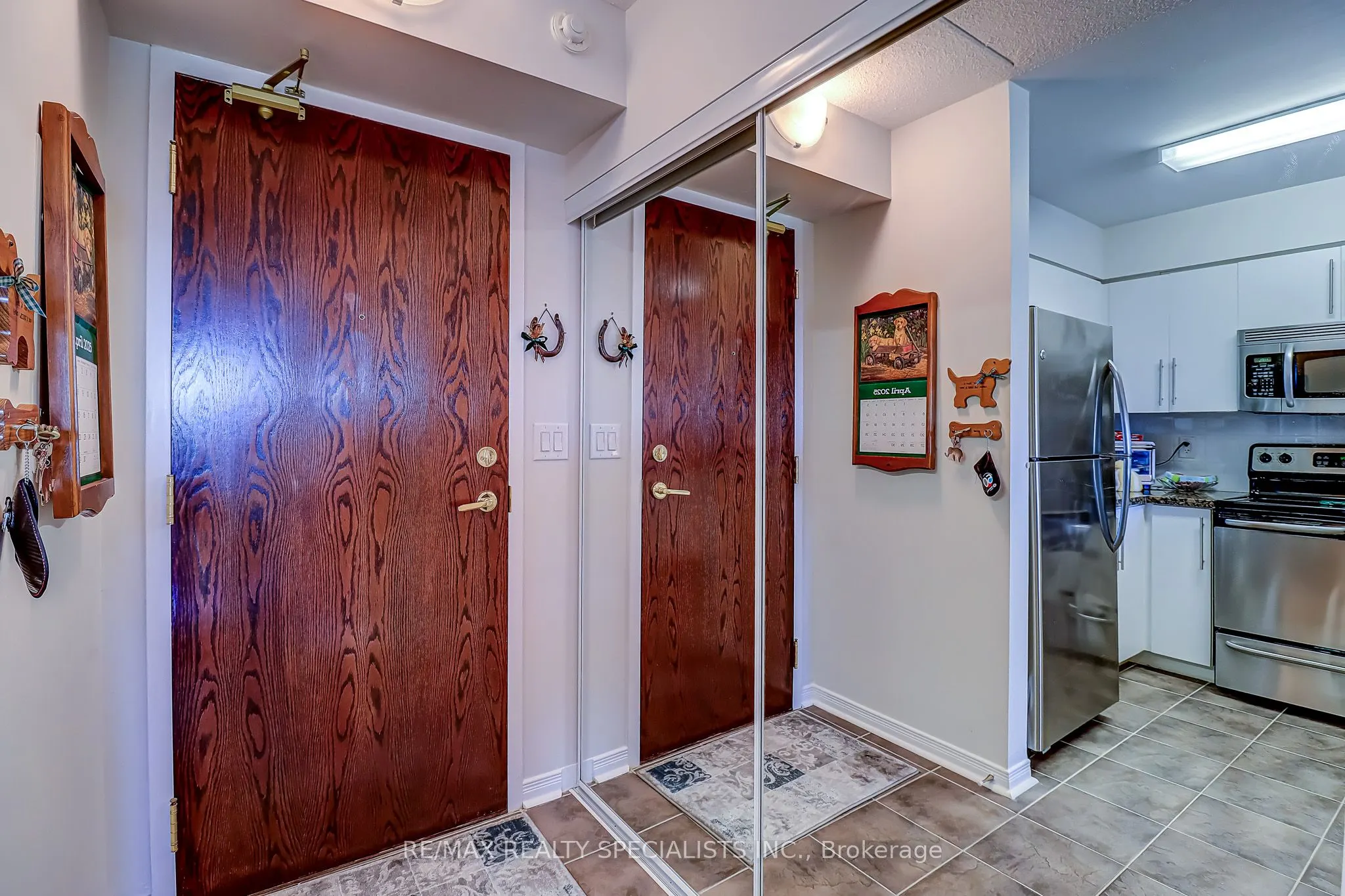 55 Via Rosedale, #201
