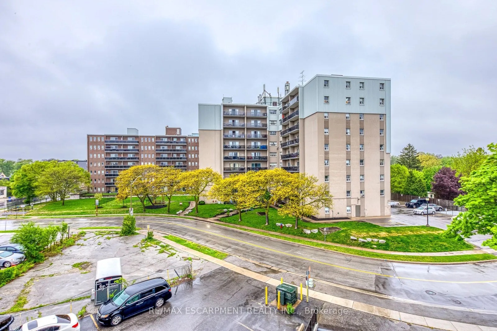 70 Stewart Street, #401