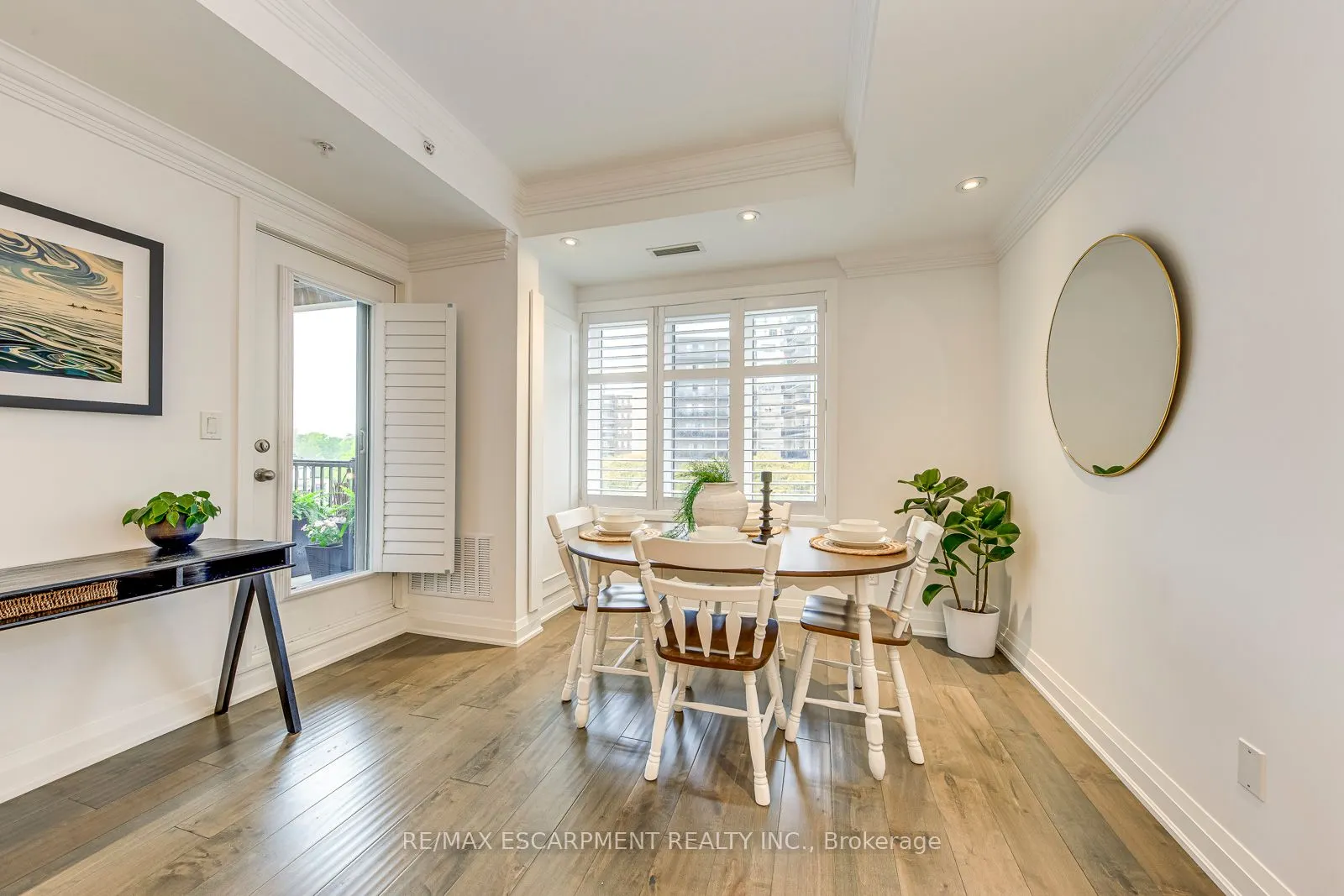 70 Stewart Street, #401