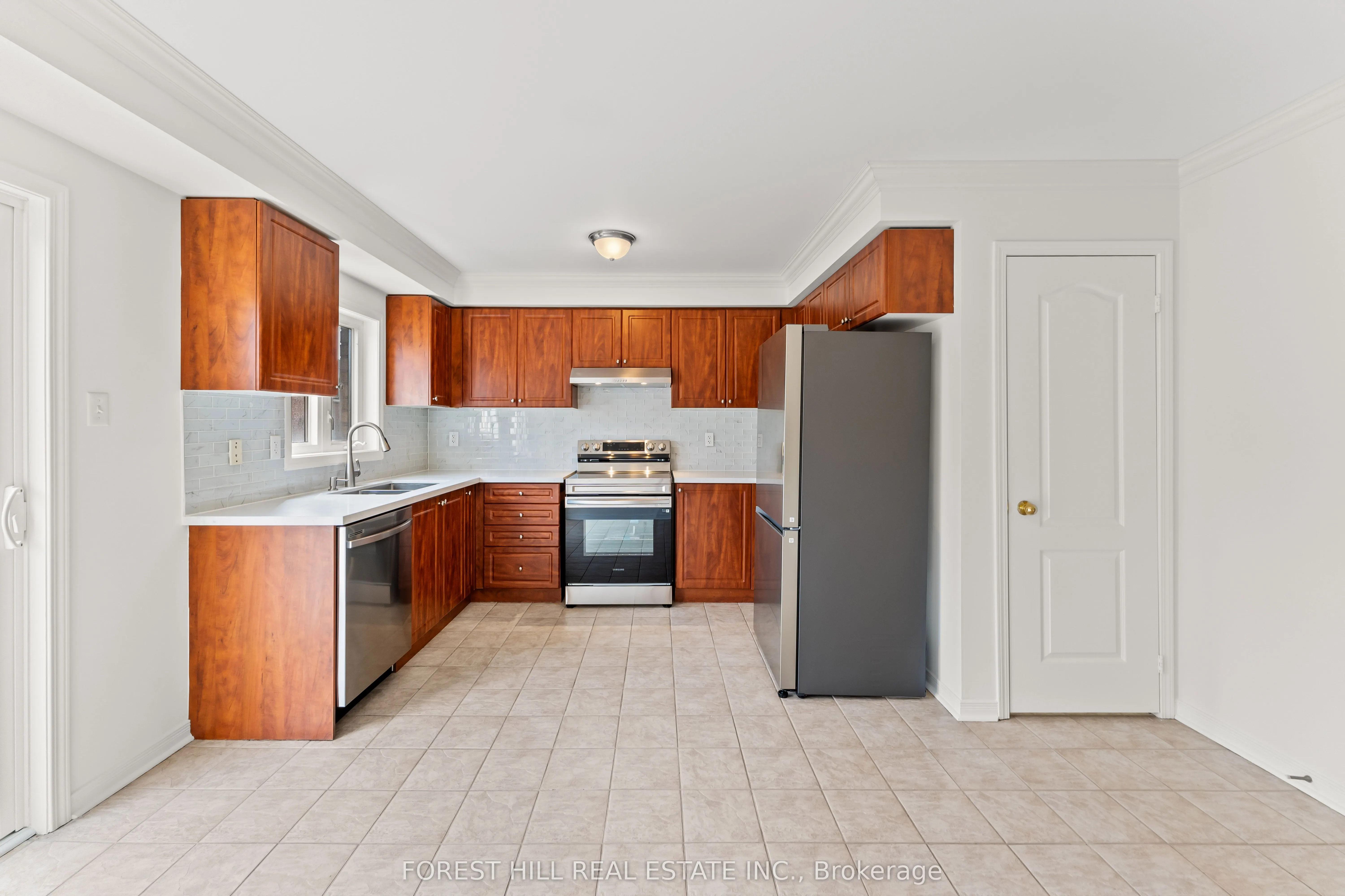 5817 Tiz Road