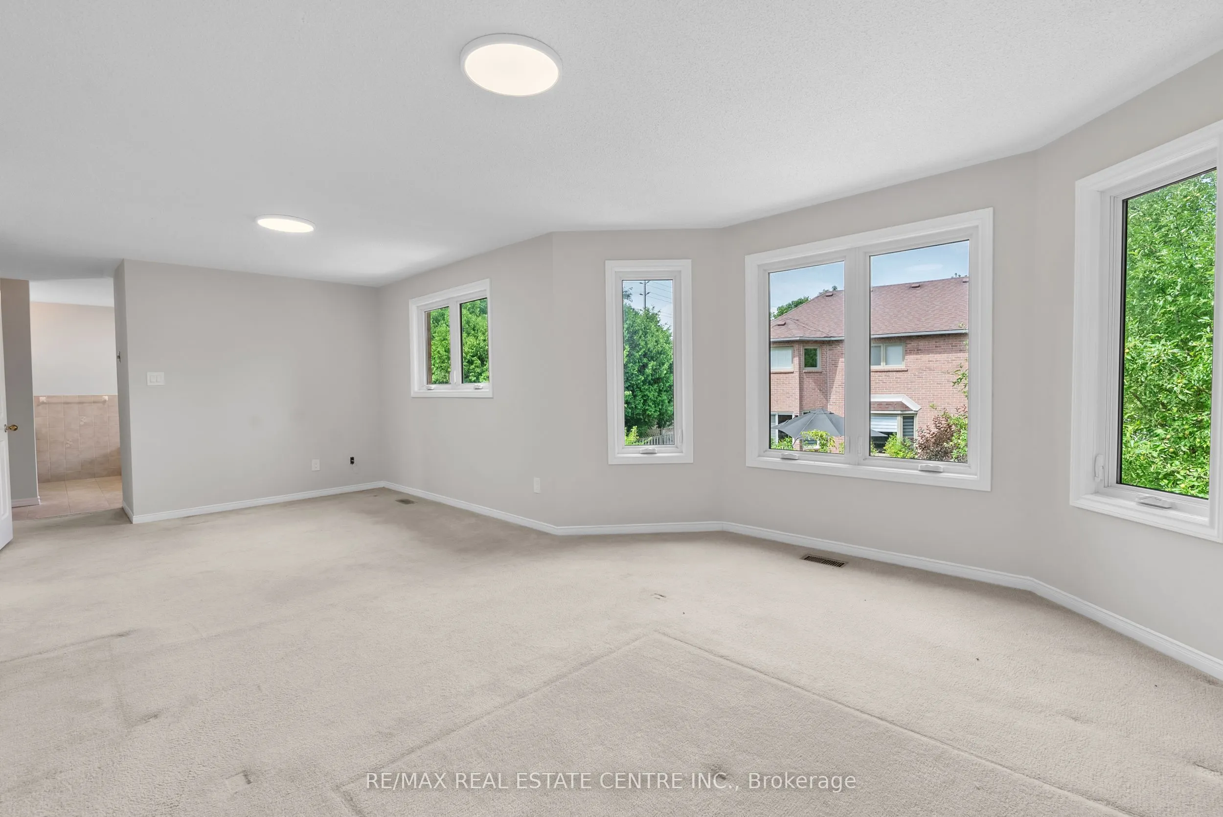 4623 Hewicks Lane