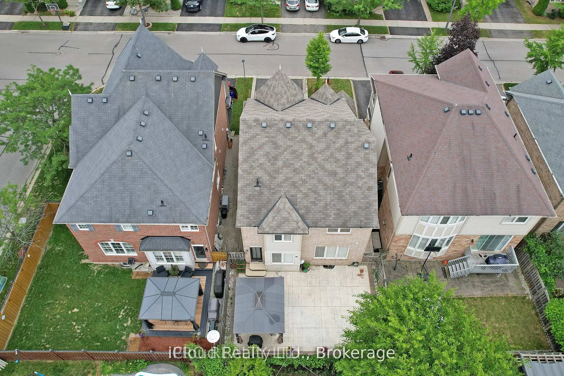 861 Whaley Way
