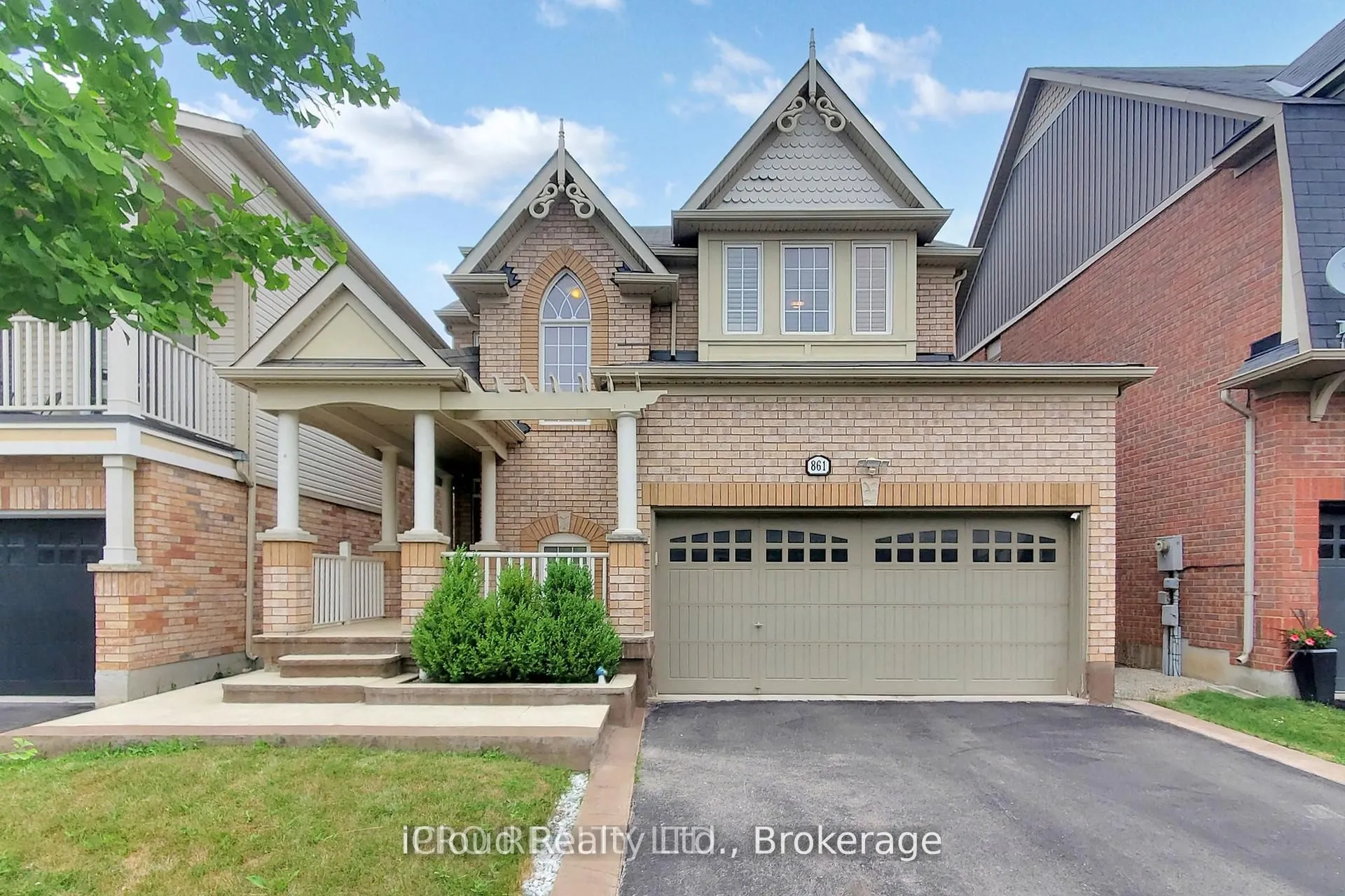 861 Whaley Way