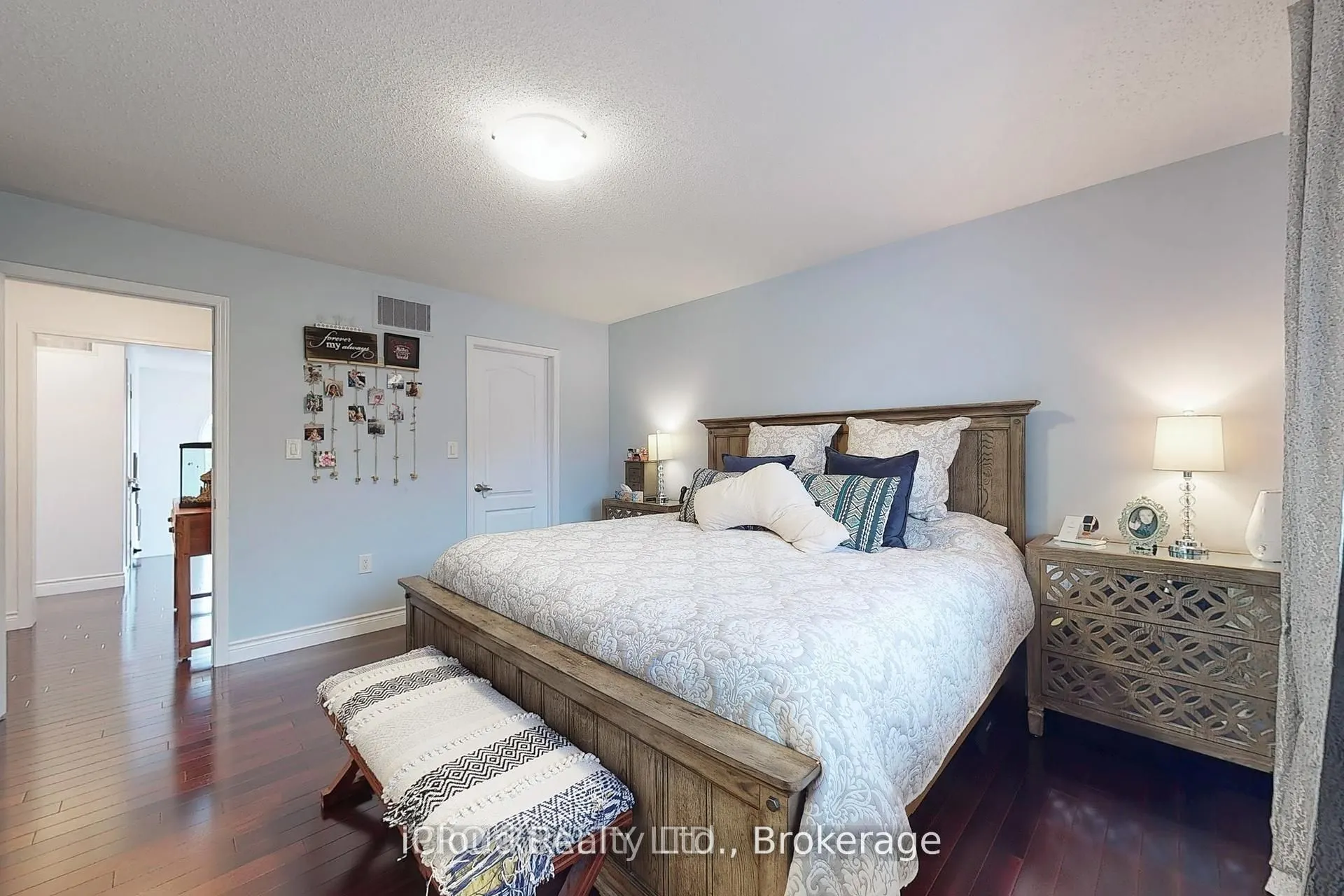 861 Whaley Way