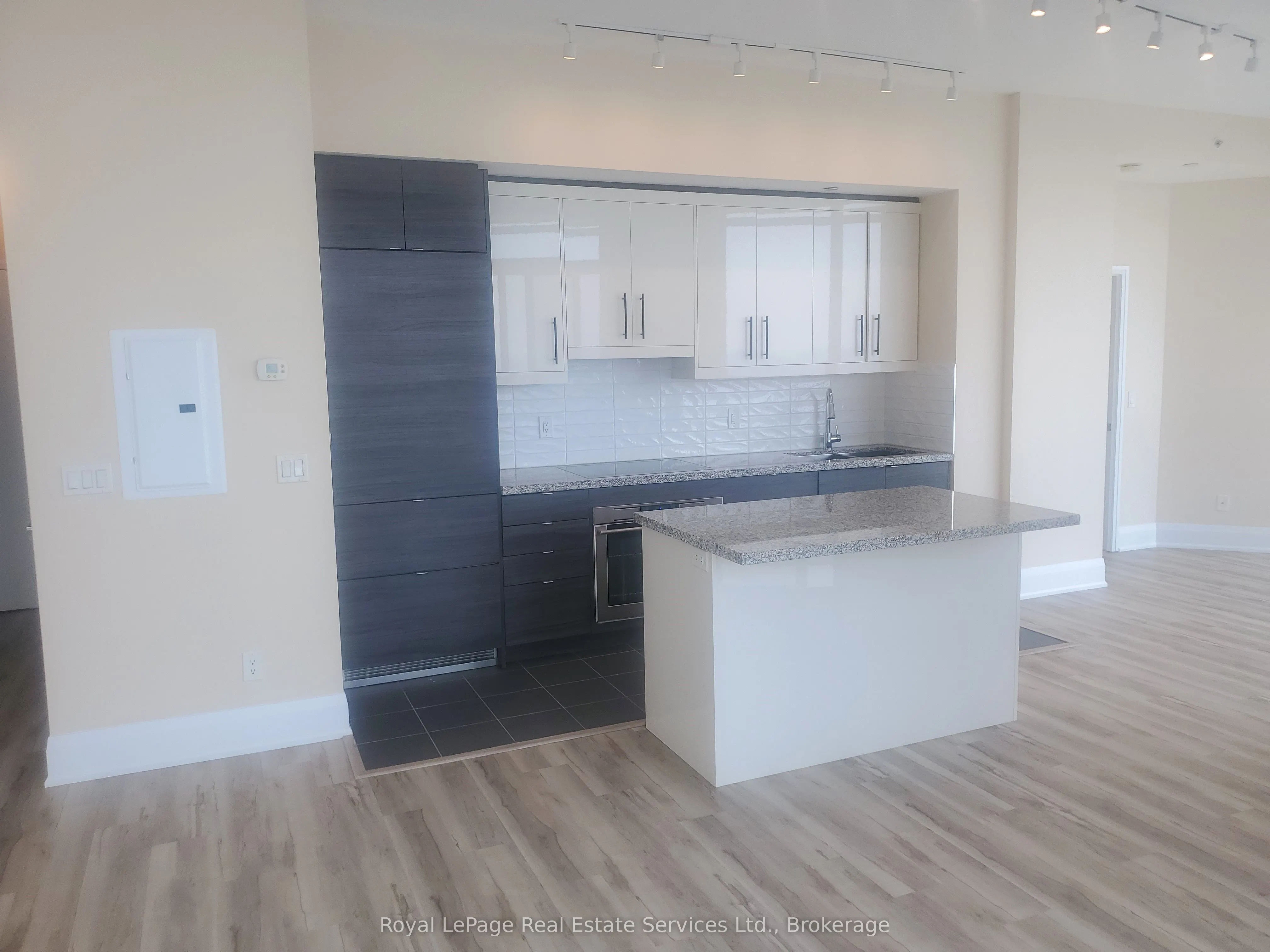 59 Annie Craig Drive, #3702