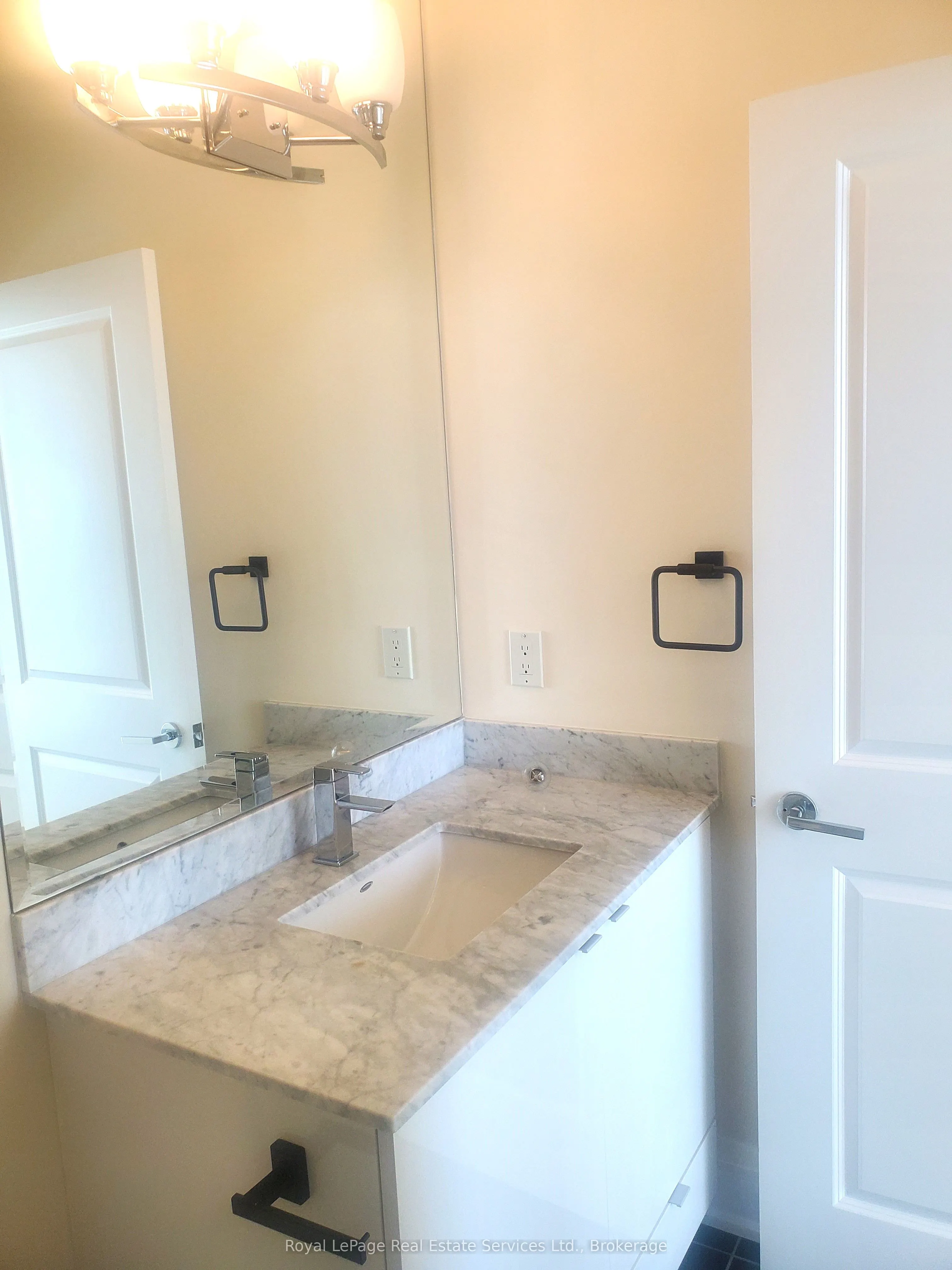 59 Annie Craig Drive, #3702