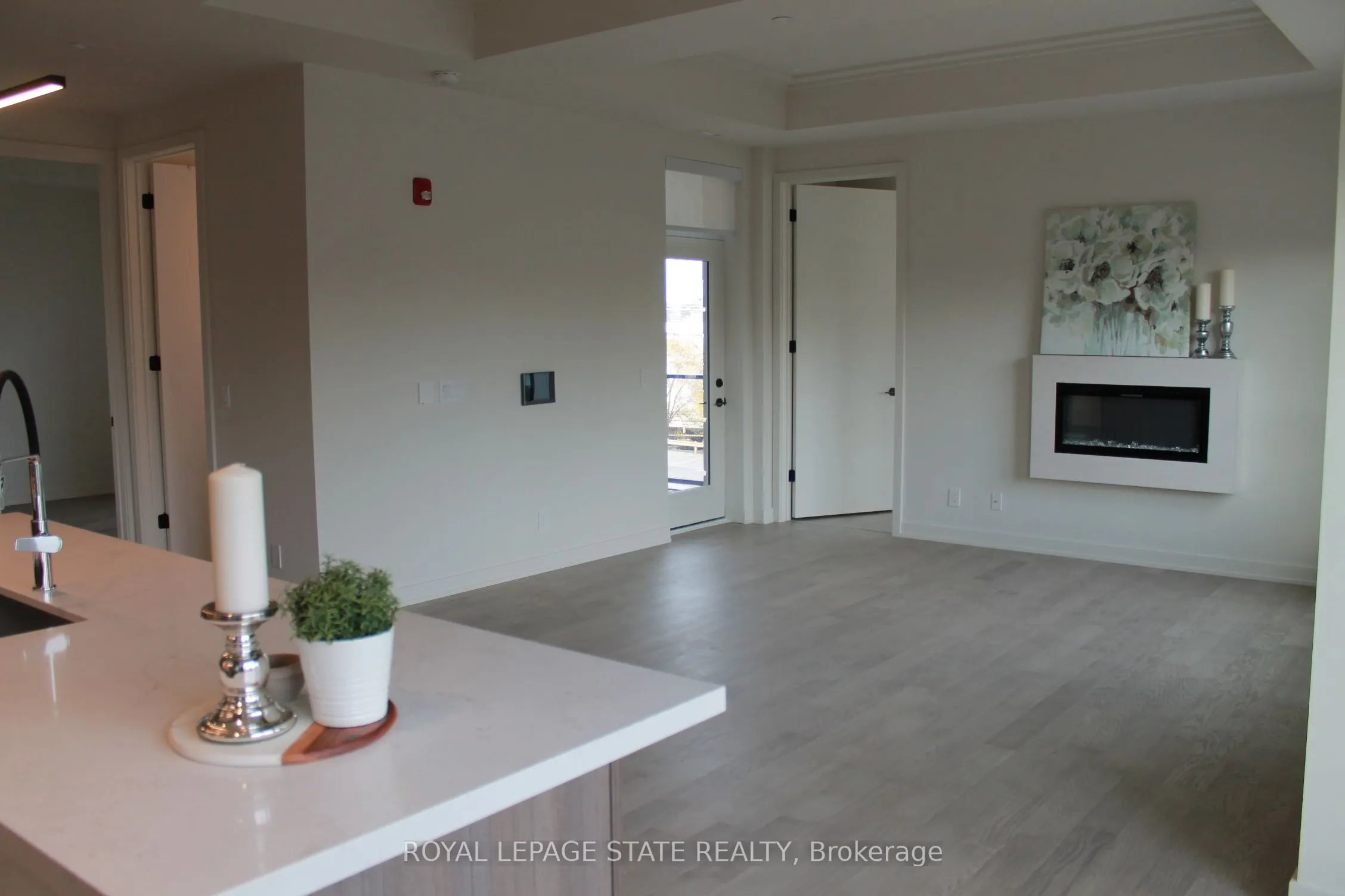 123 Maurice Drive, #315