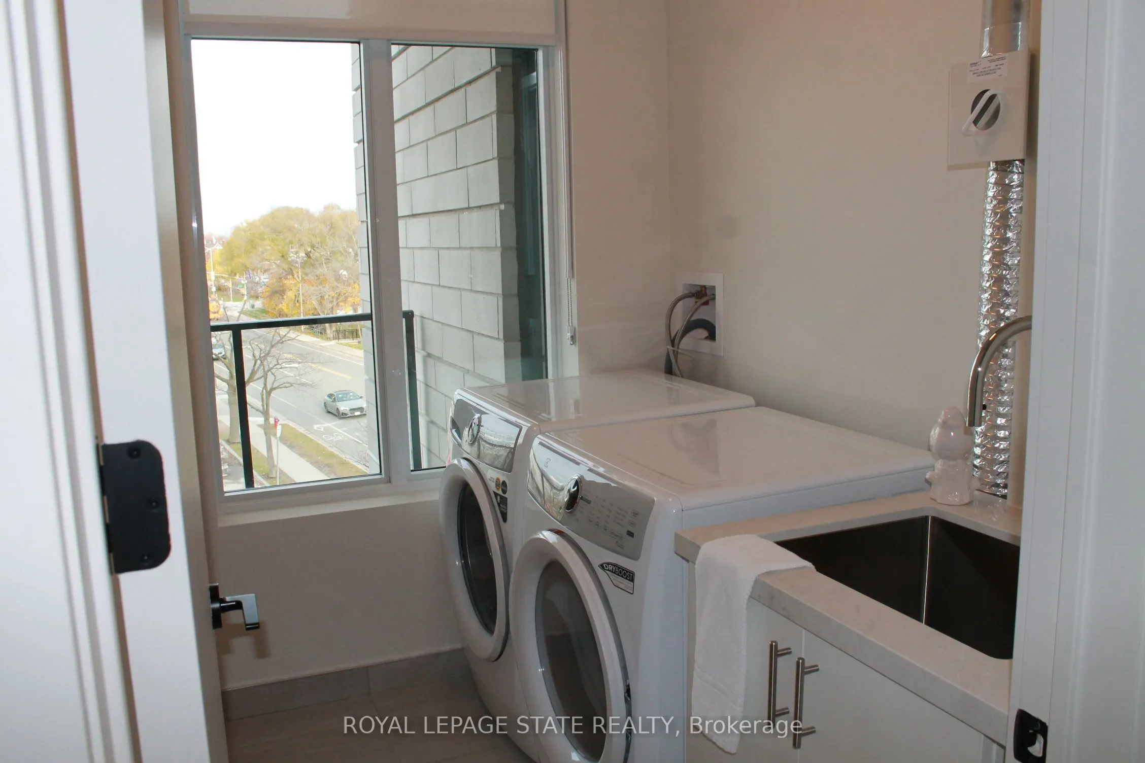 123 Maurice Drive, #315
