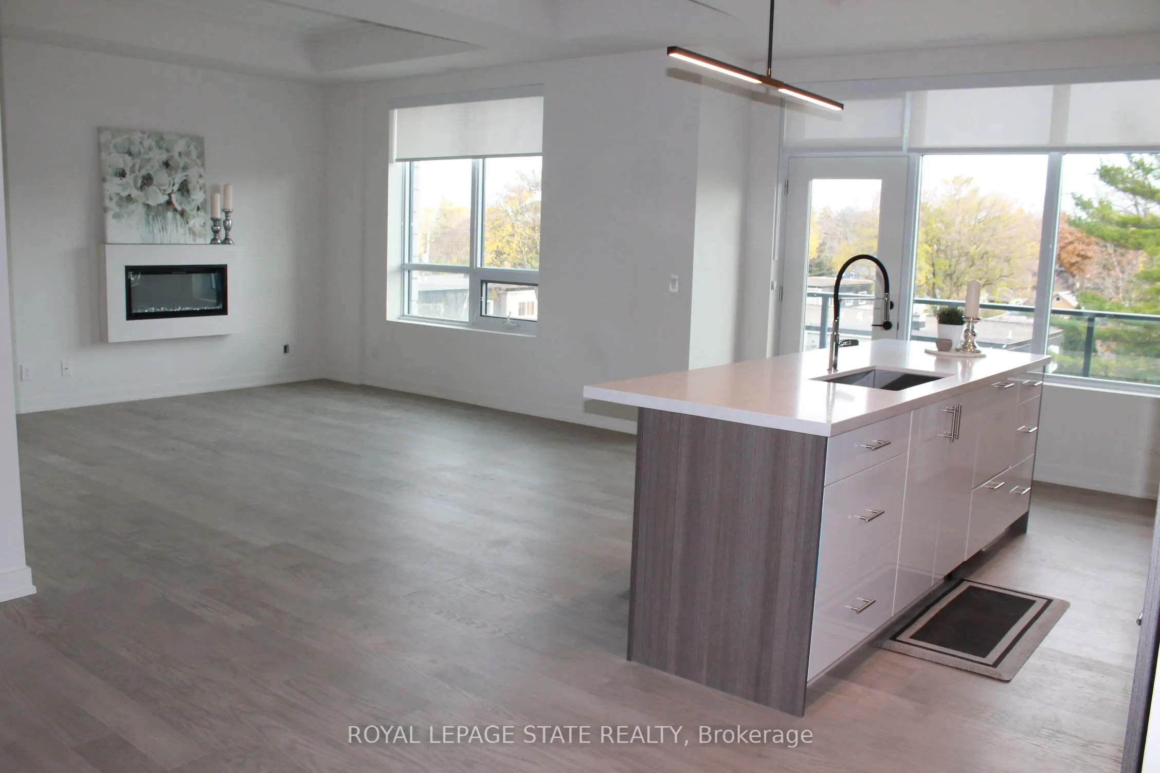 123 Maurice Drive, #315