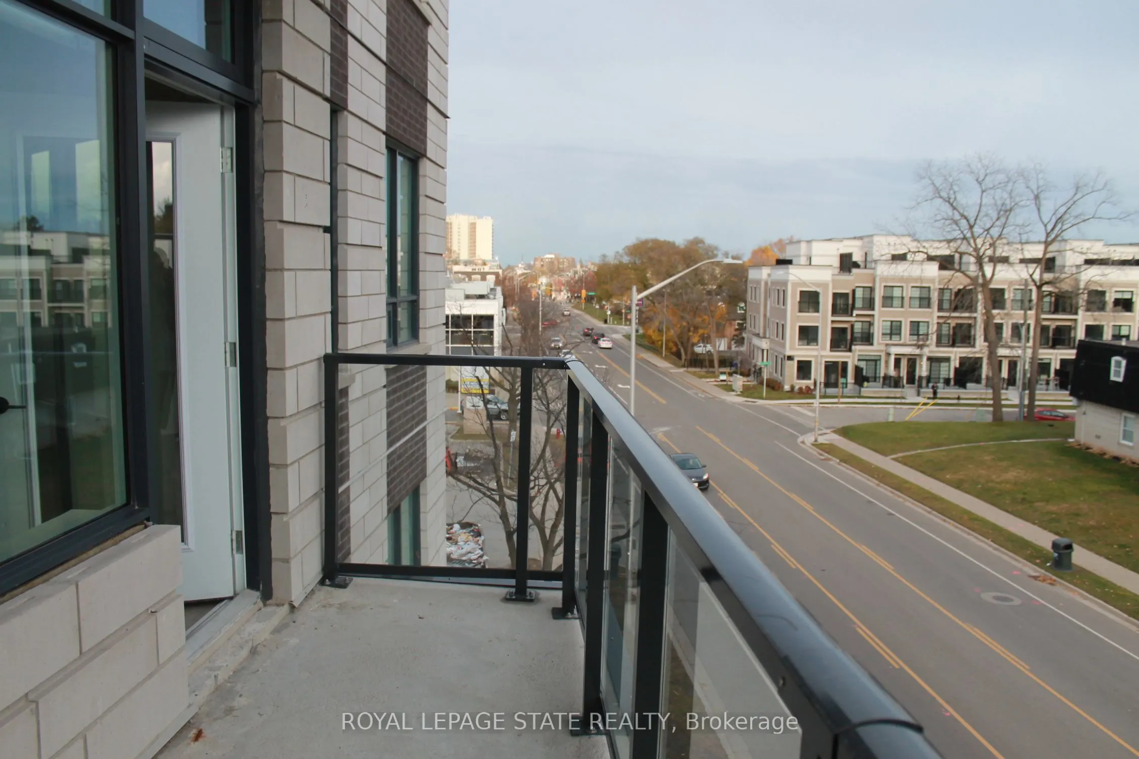 123 Maurice Drive, #315