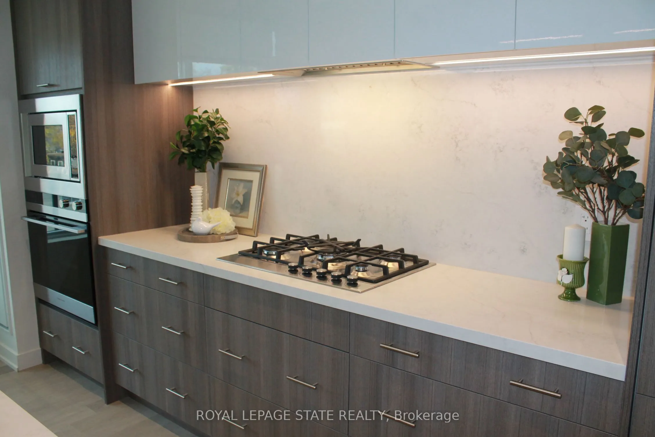 123 Maurice Drive, #315