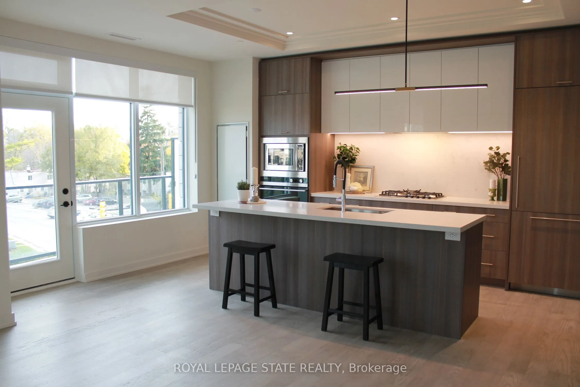 123 Maurice Drive, #315