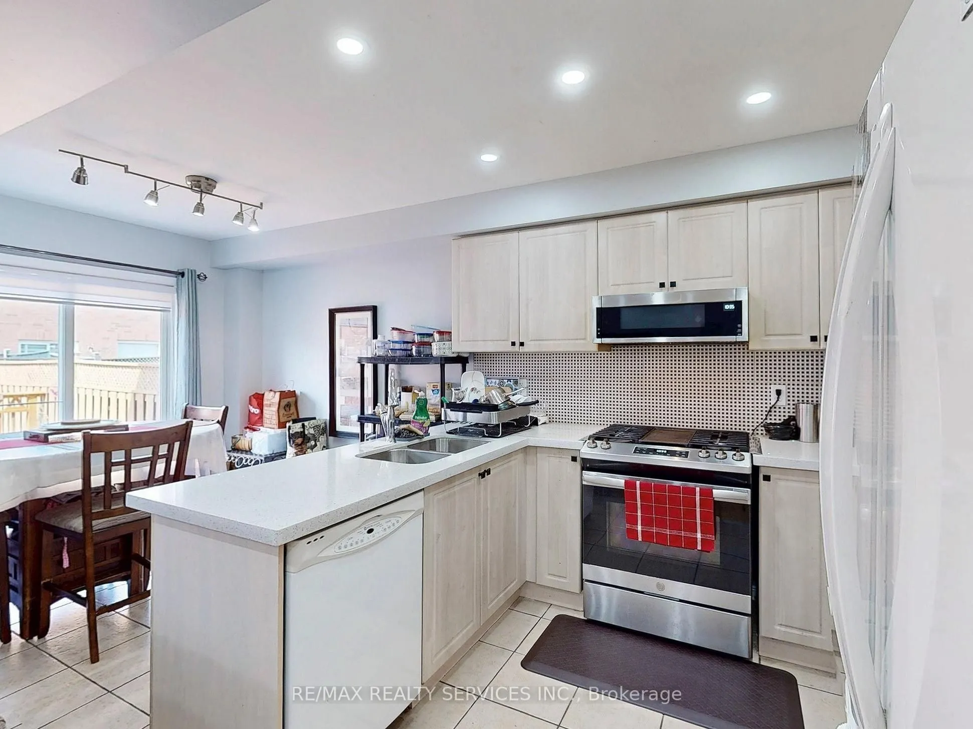 98 Sewells Lane