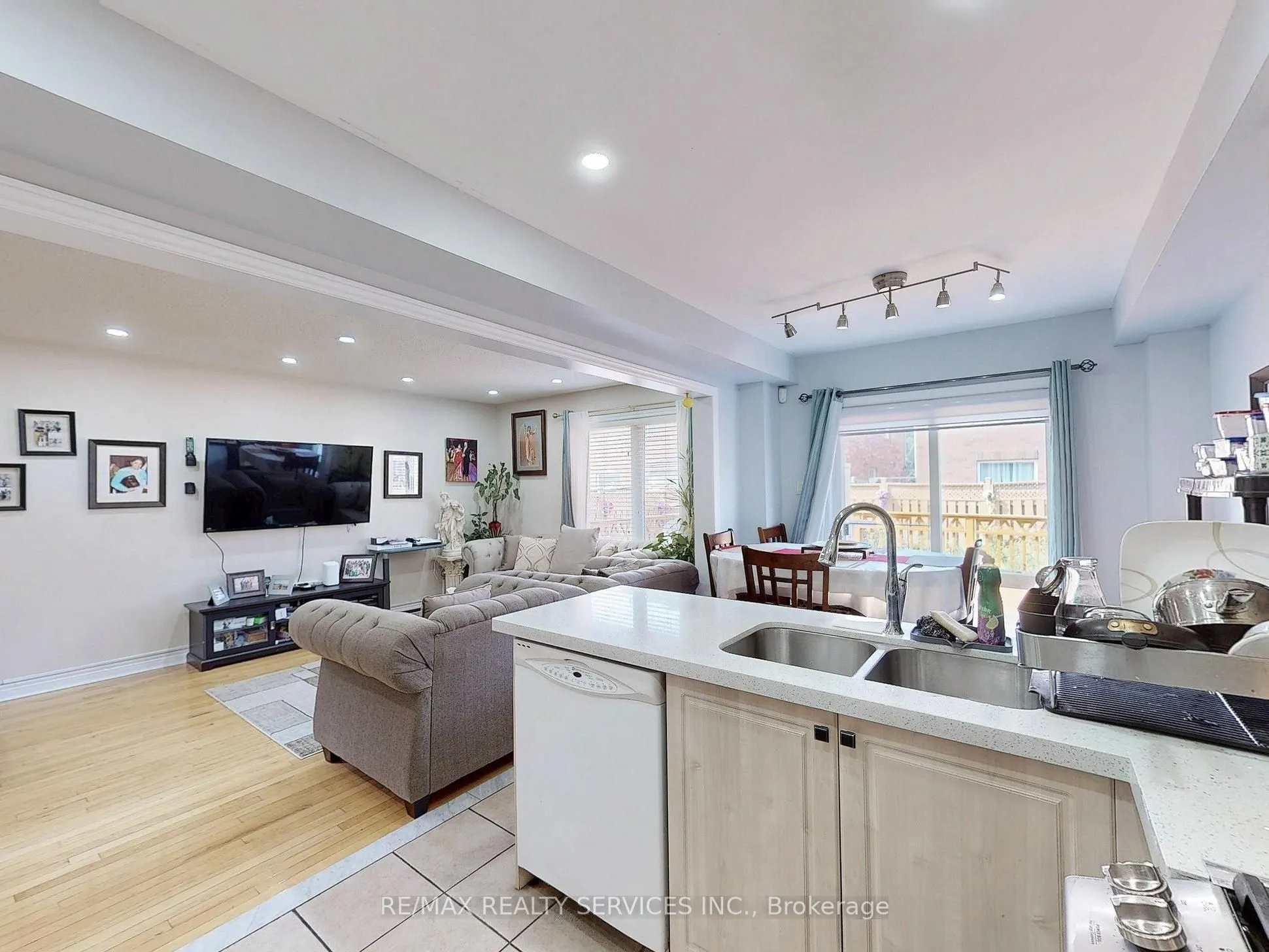98 Sewells Lane