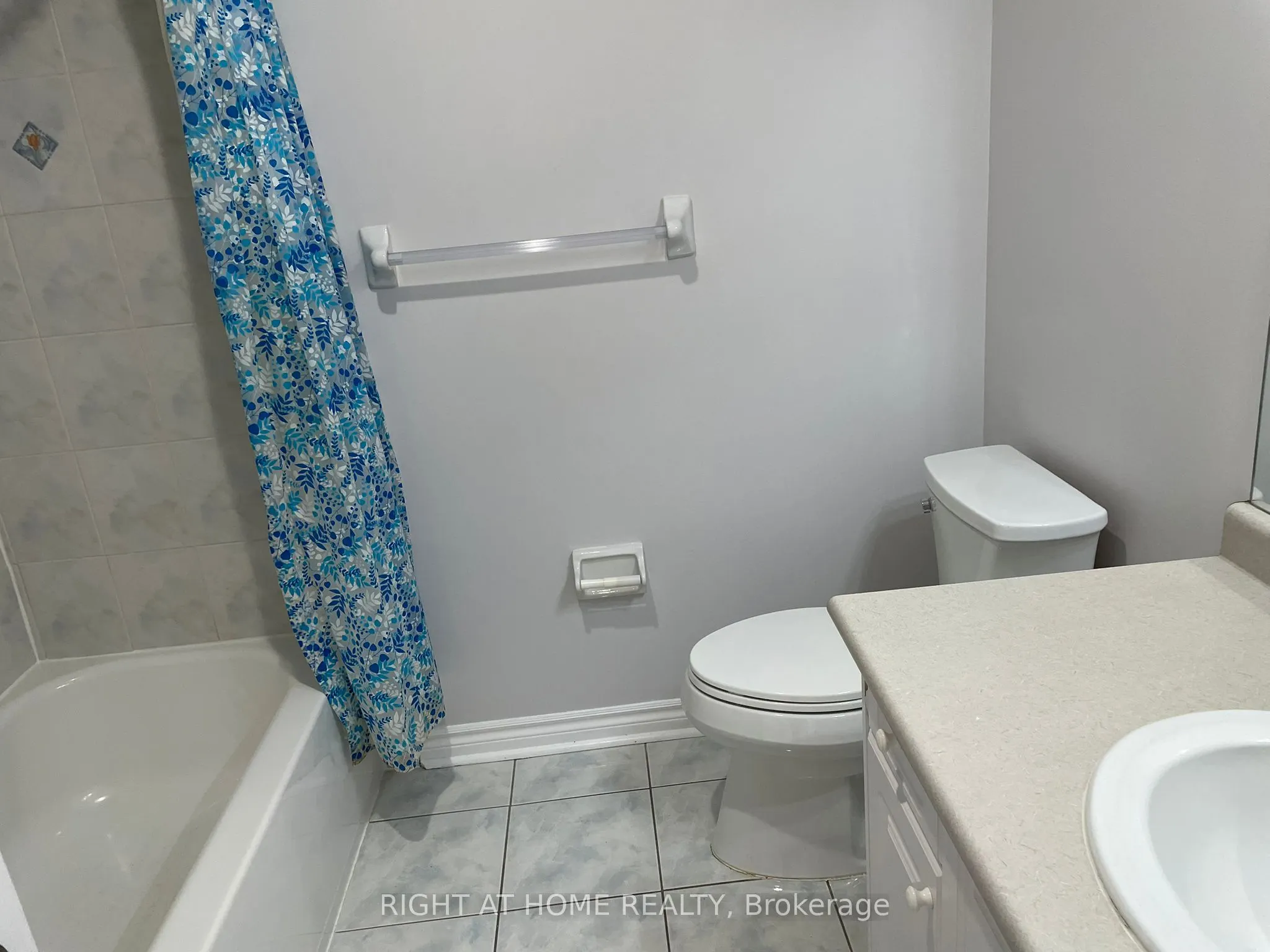 35 Echoridge Drive, #Main and 2nd level