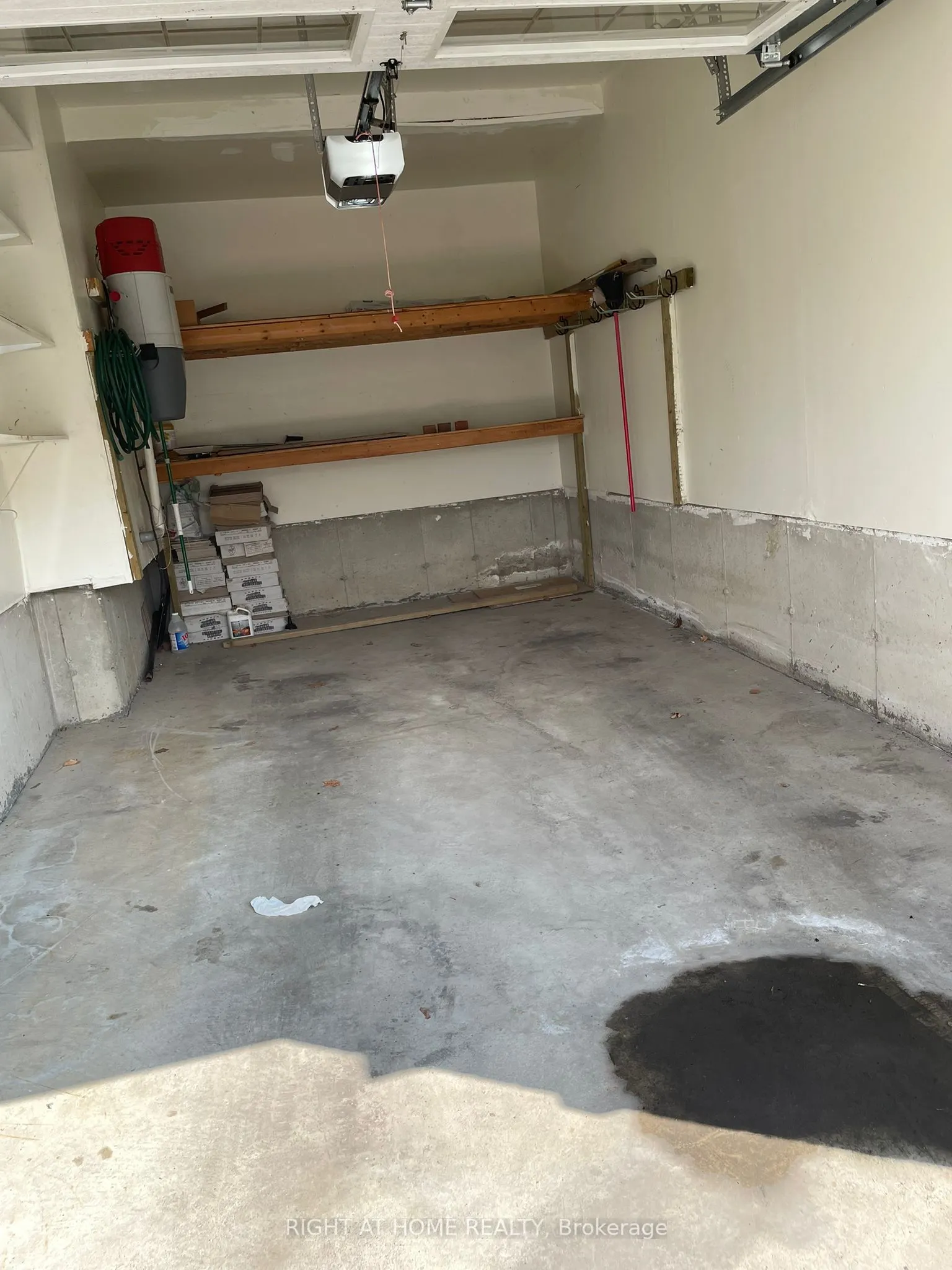 35 Echoridge Drive, #Main and 2nd level
