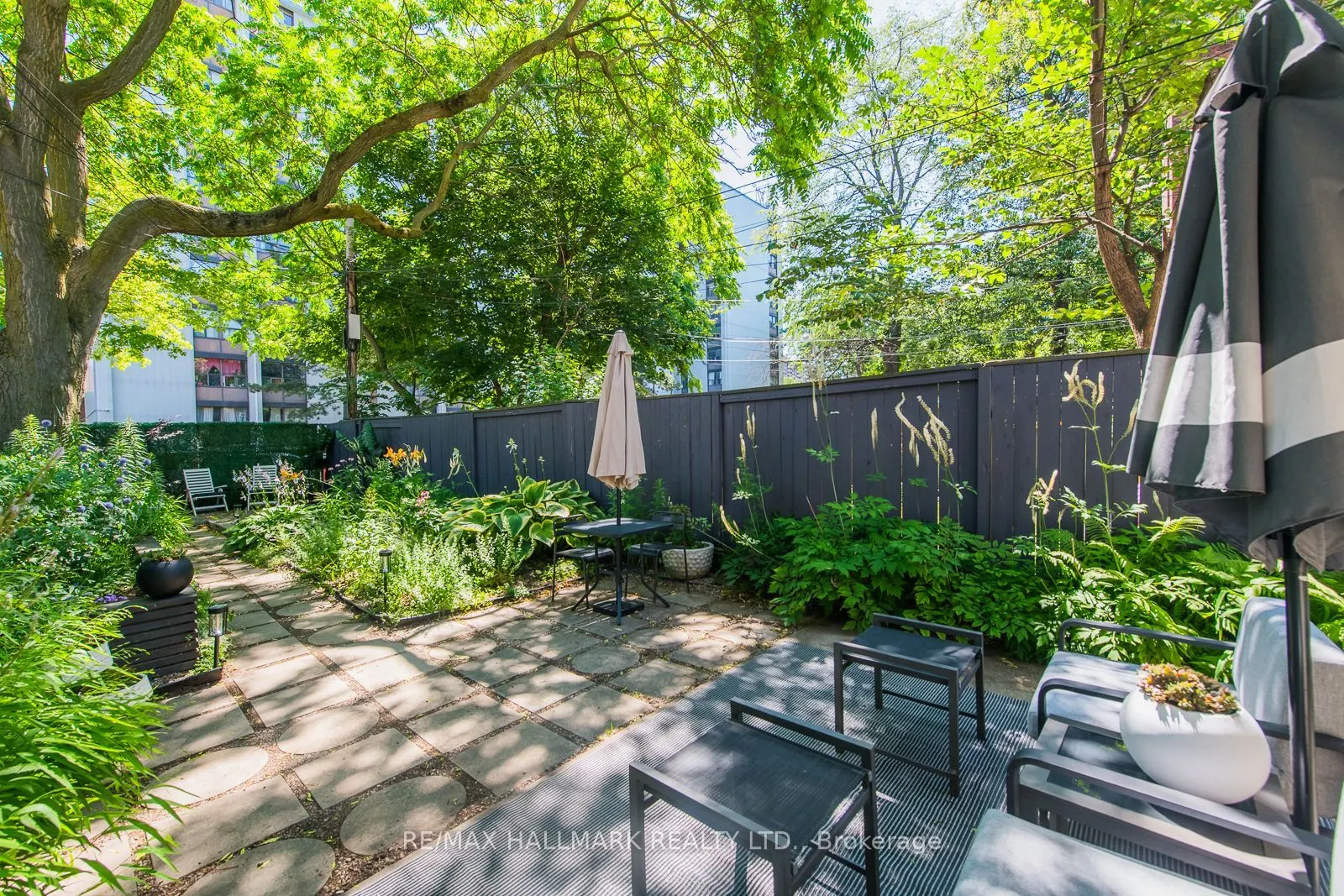 53 Lansdowne Avenue