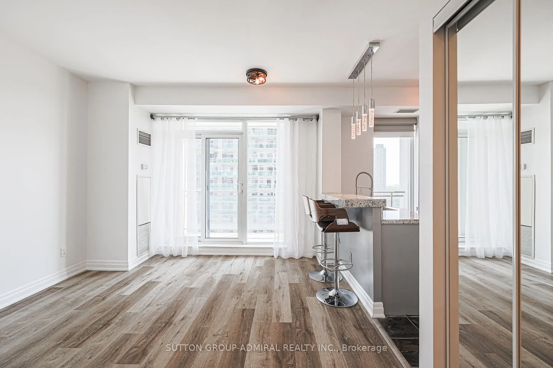 2121 Lake Shore Boulevard W, #2101