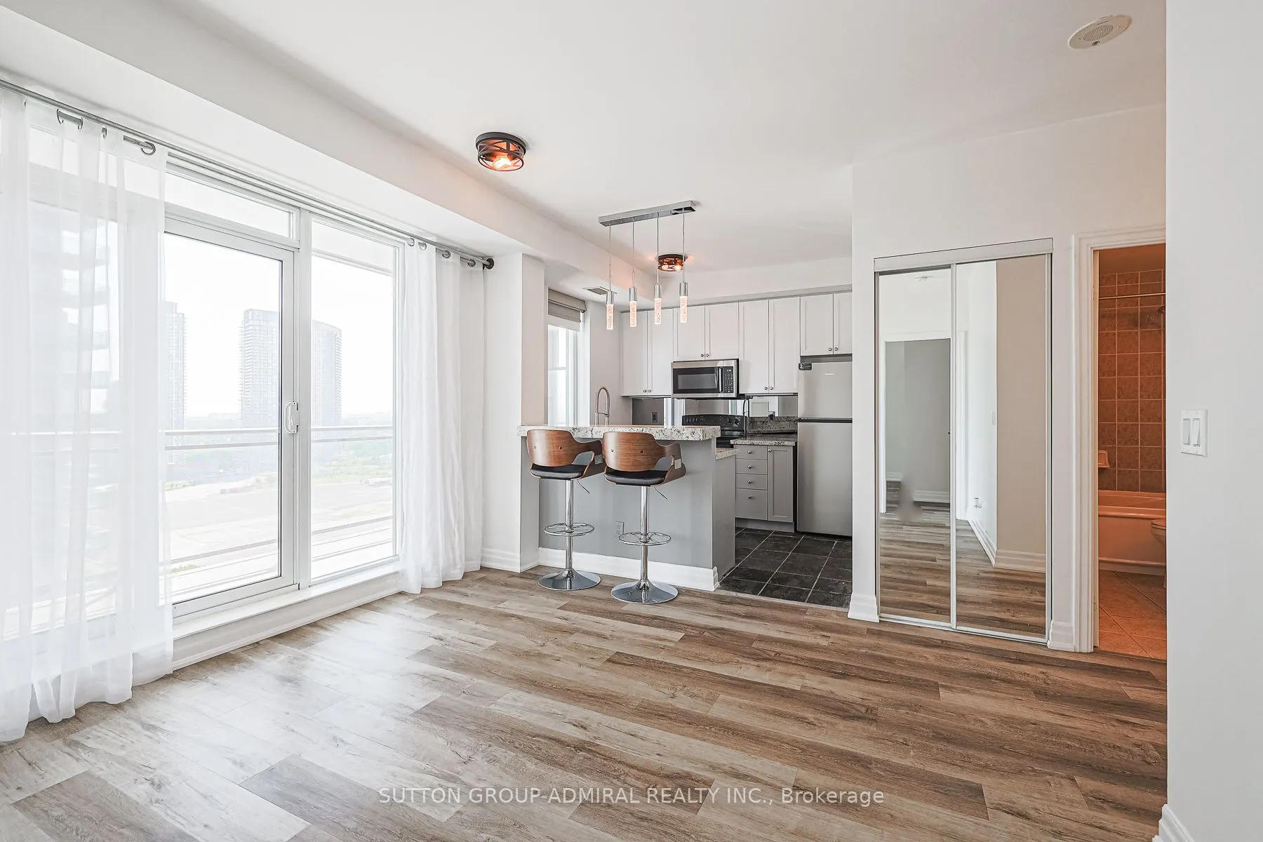 2121 Lake Shore Boulevard W, #2101