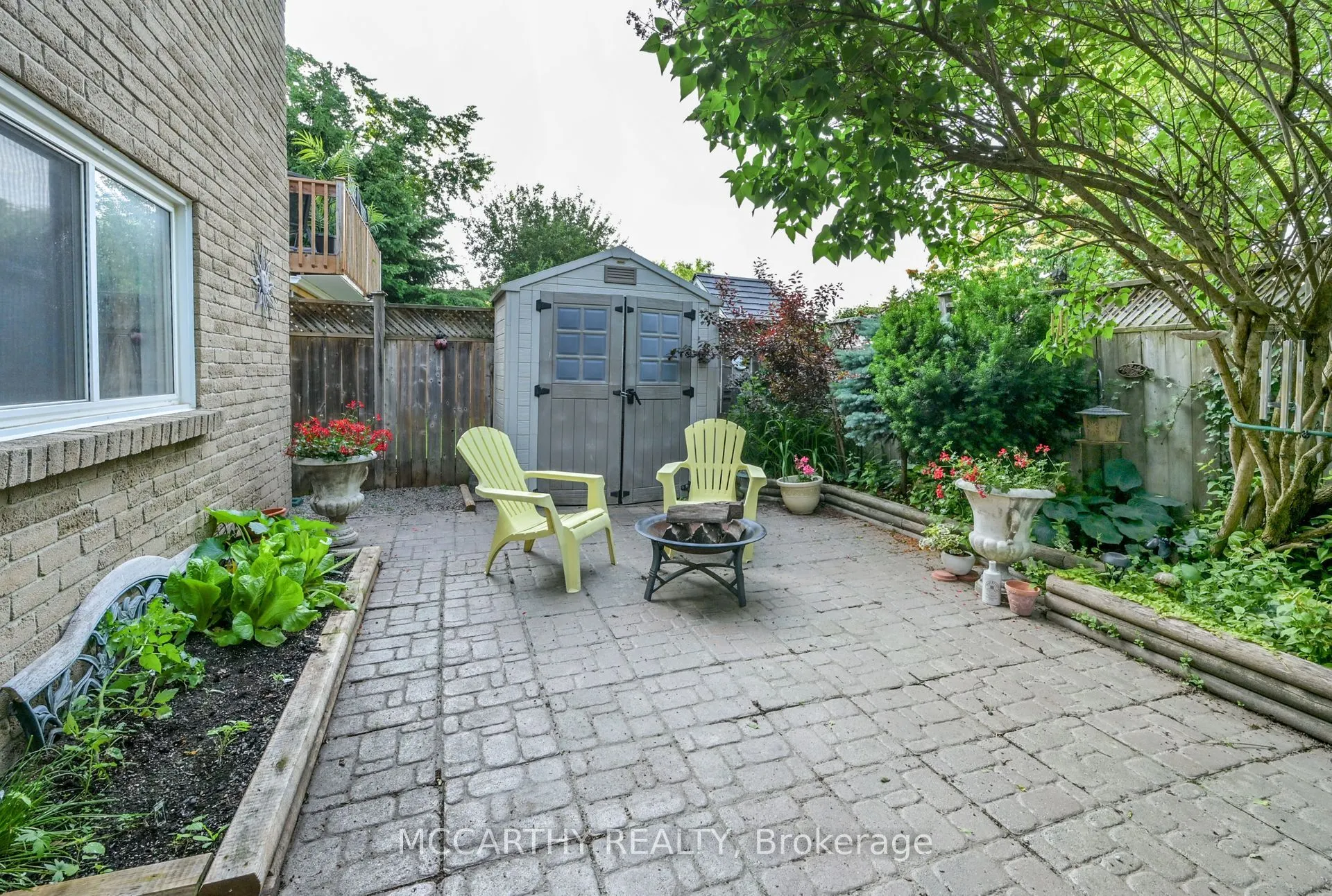 15 Andrew Avenue