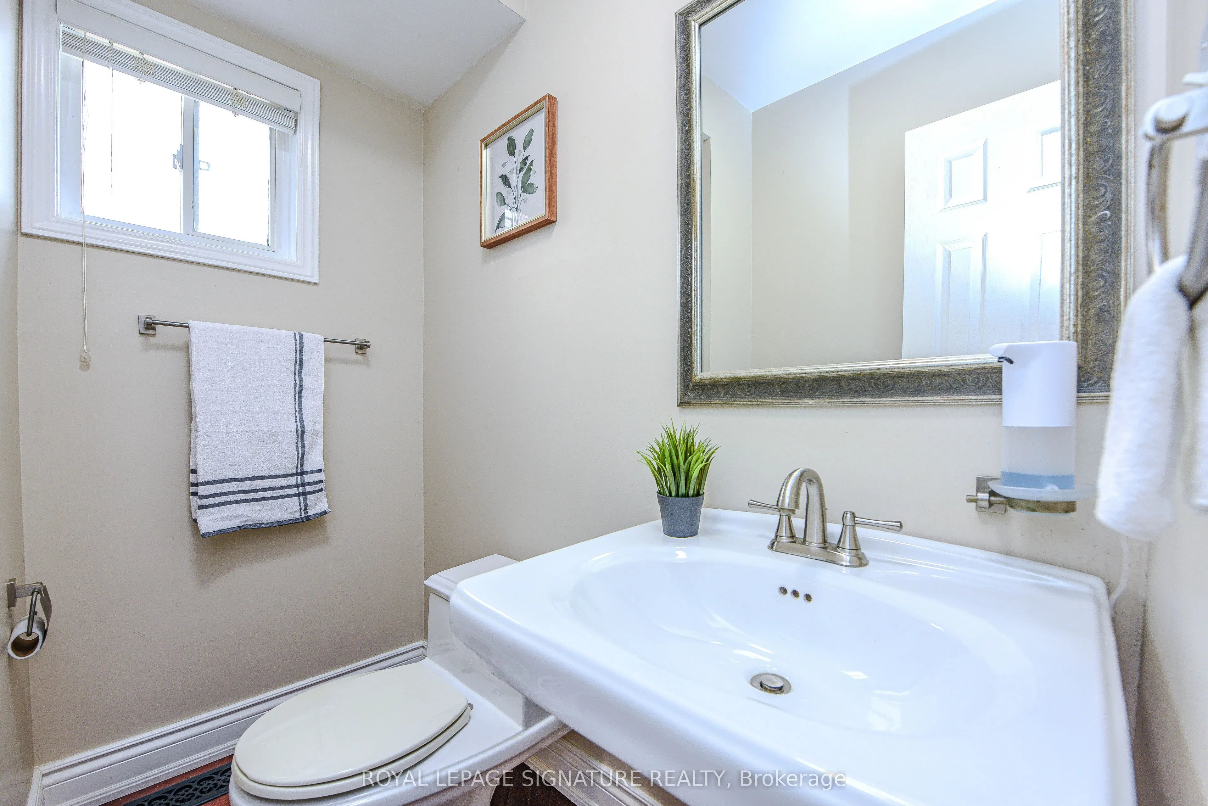 2547 Raglan Court