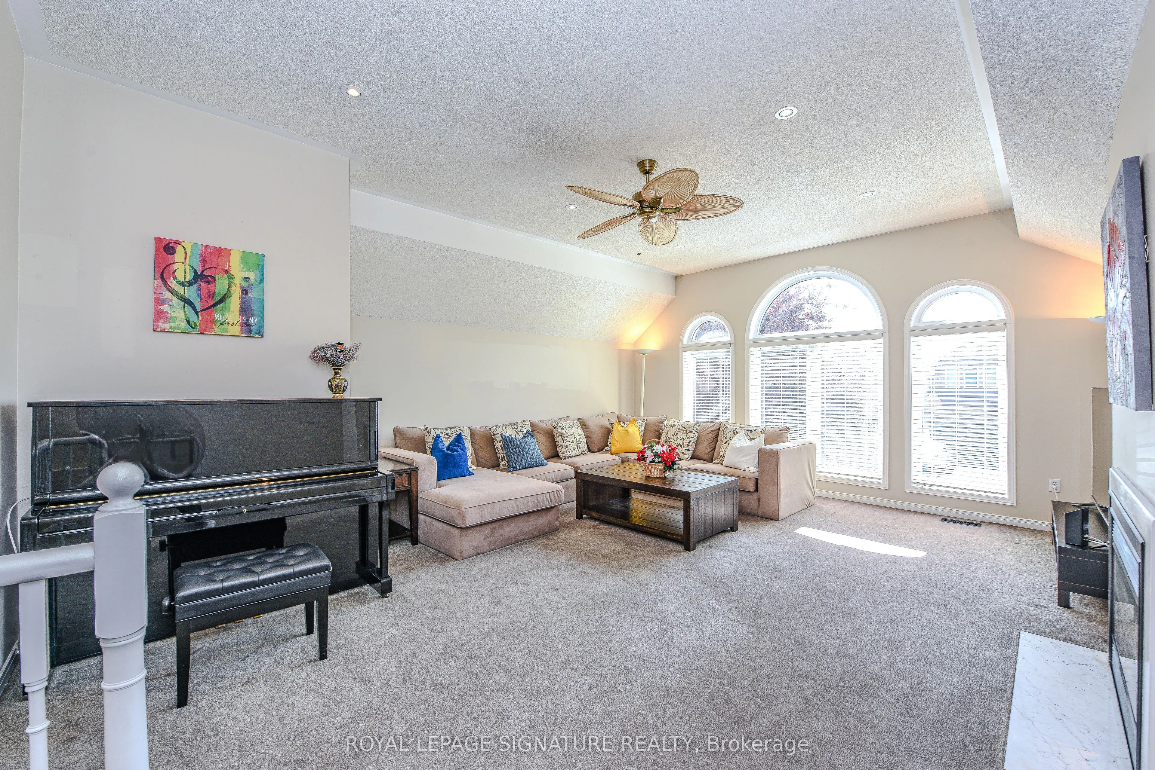 2547 Raglan Court