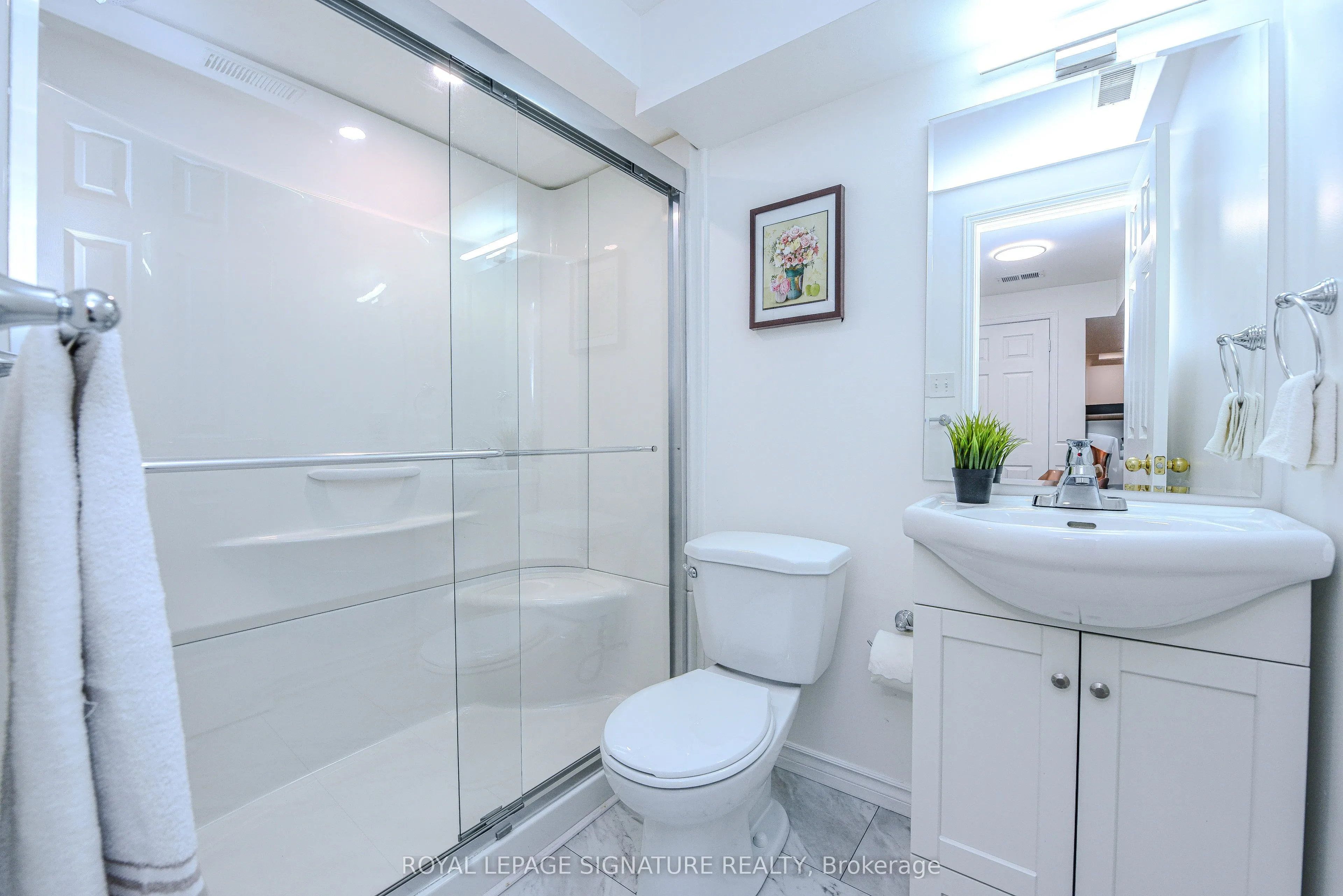 2547 Raglan Court