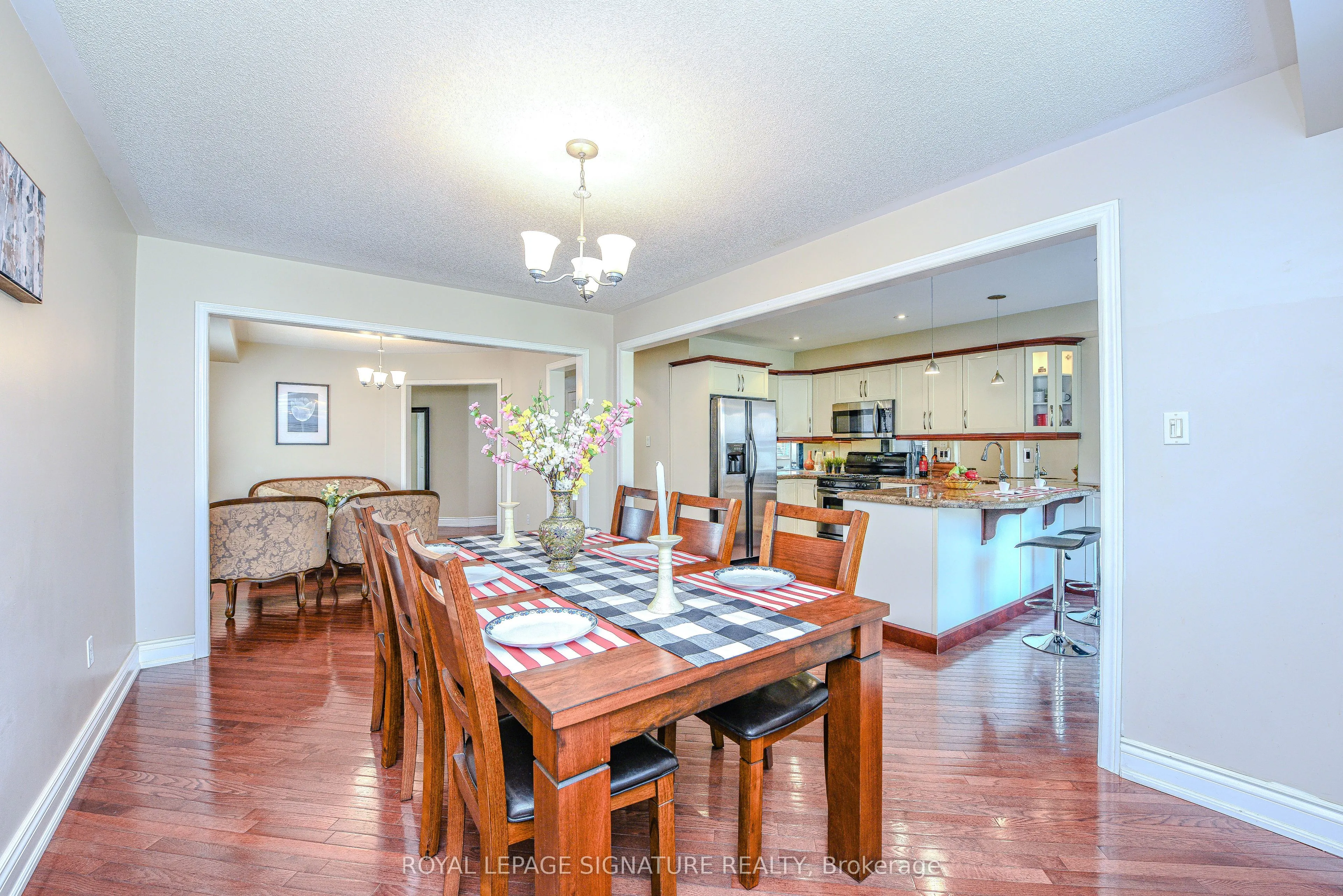 2547 Raglan Court