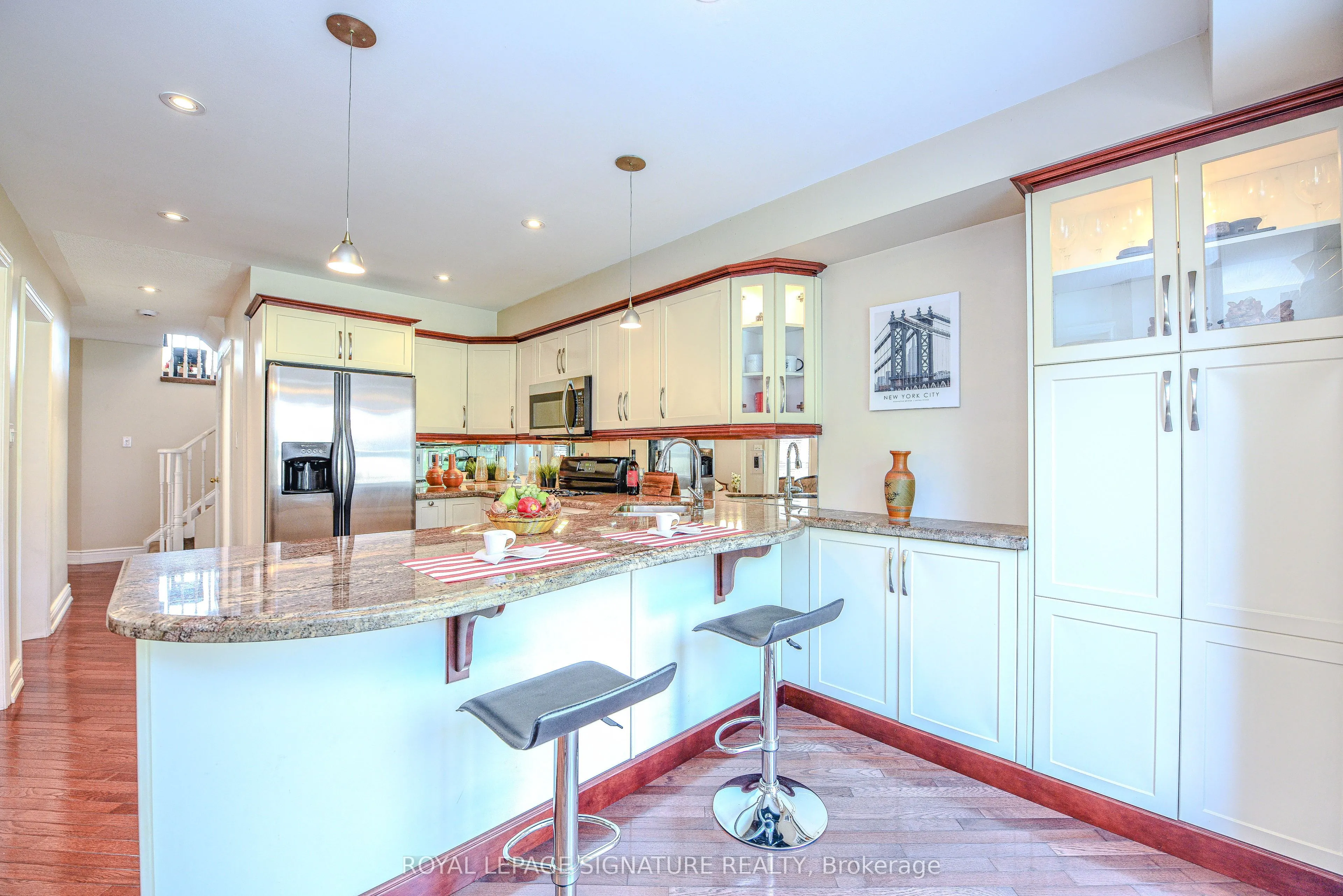 2547 Raglan Court